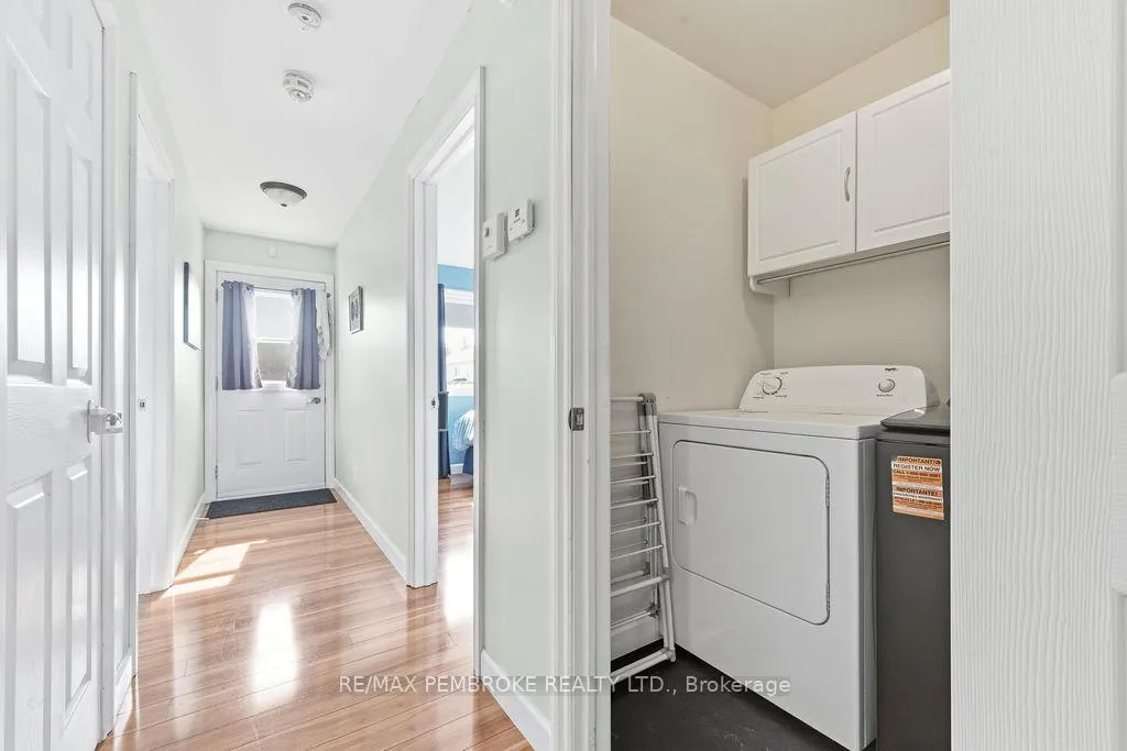 Photo 16 of 292 Mckenzie Street, Pembroke — HOMEH