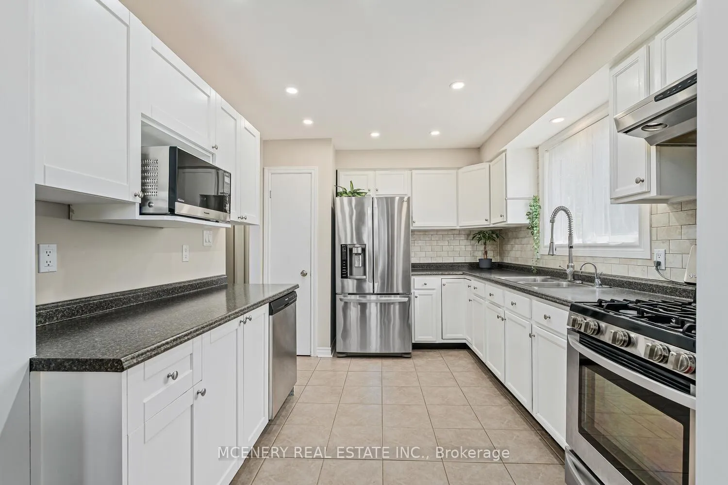 Photo 14 of 21 Erindale Drive, Erin — HOMEH
