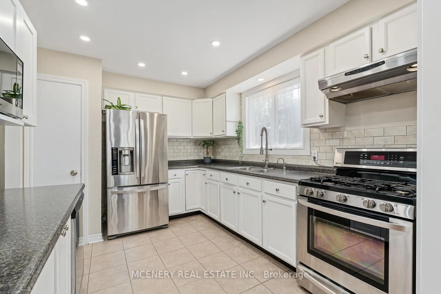 Photo 15 of 21 Erindale Drive, Erin — HOMEH