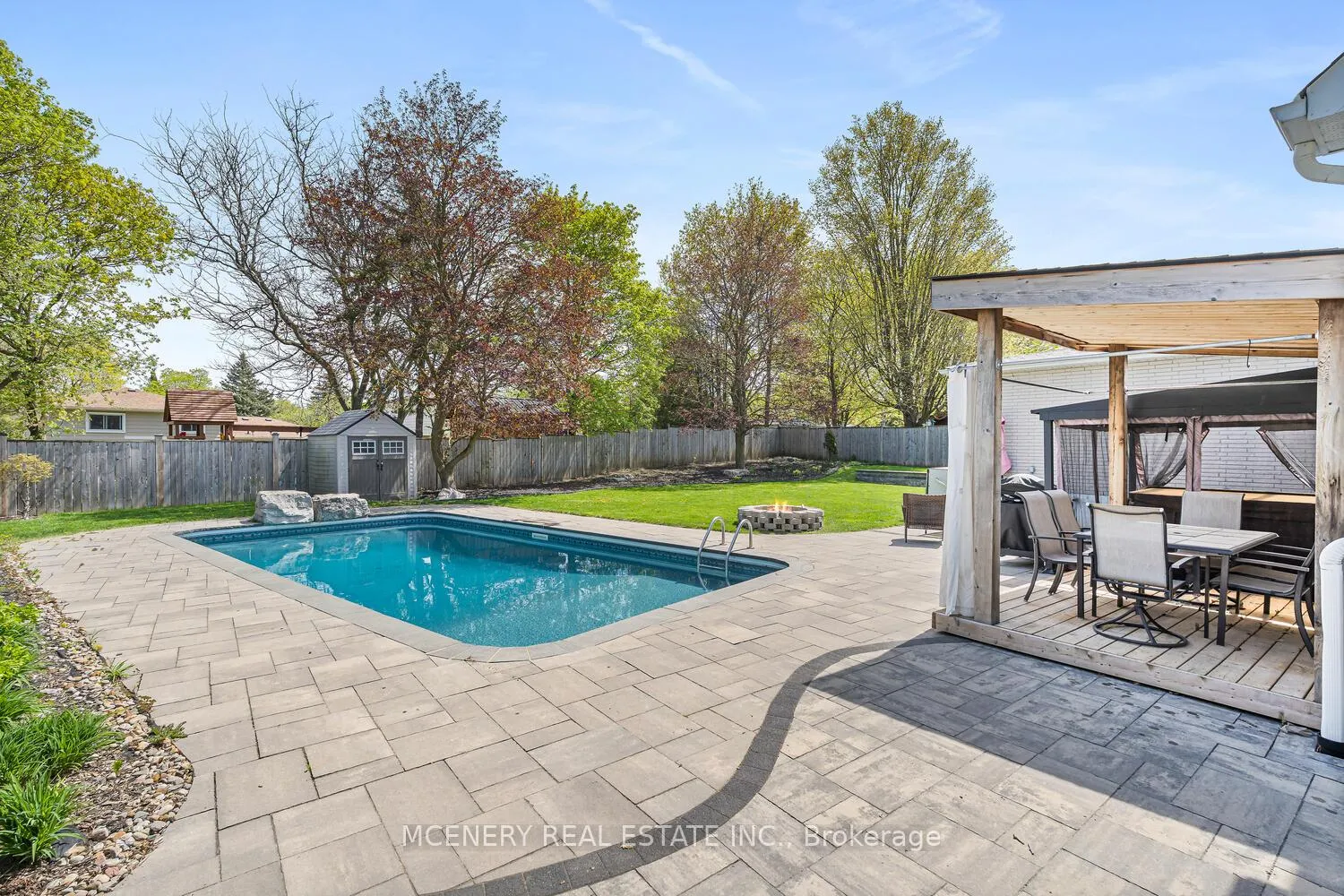 Photo 42 of 21 Erindale Drive, Erin — HOMEH