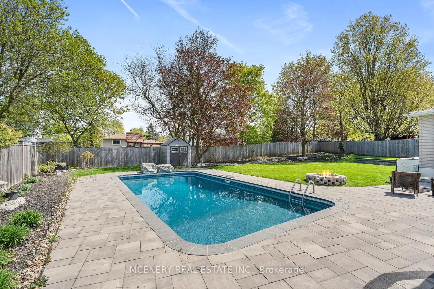 Photo 43 of 21 Erindale Drive, Erin — HOMEH