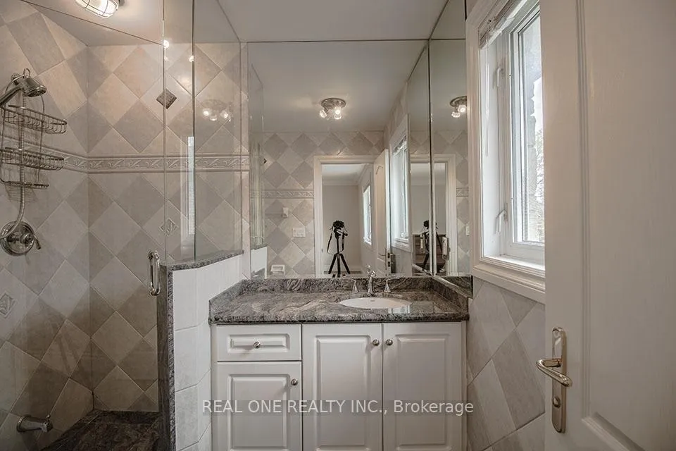 Photo 24 of 50 Yorkminster Road, North York, St. Andrew-Windfields — HOMEH