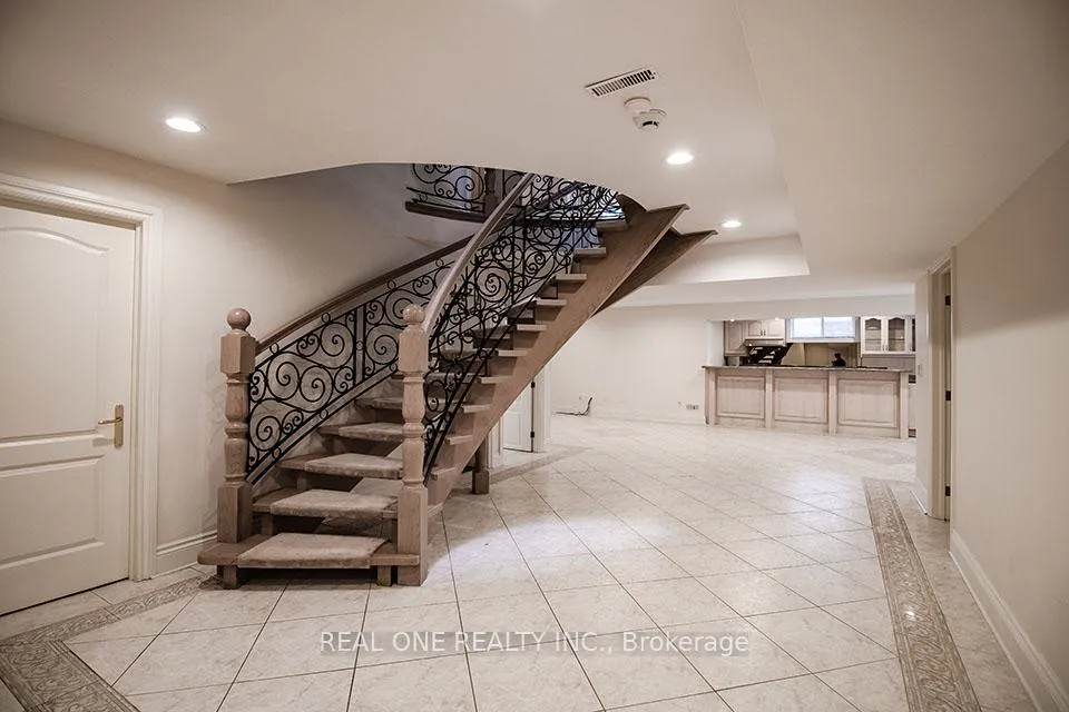 Photo 35 of 50 Yorkminster Road, North York, St. Andrew-Windfields — HOMEH