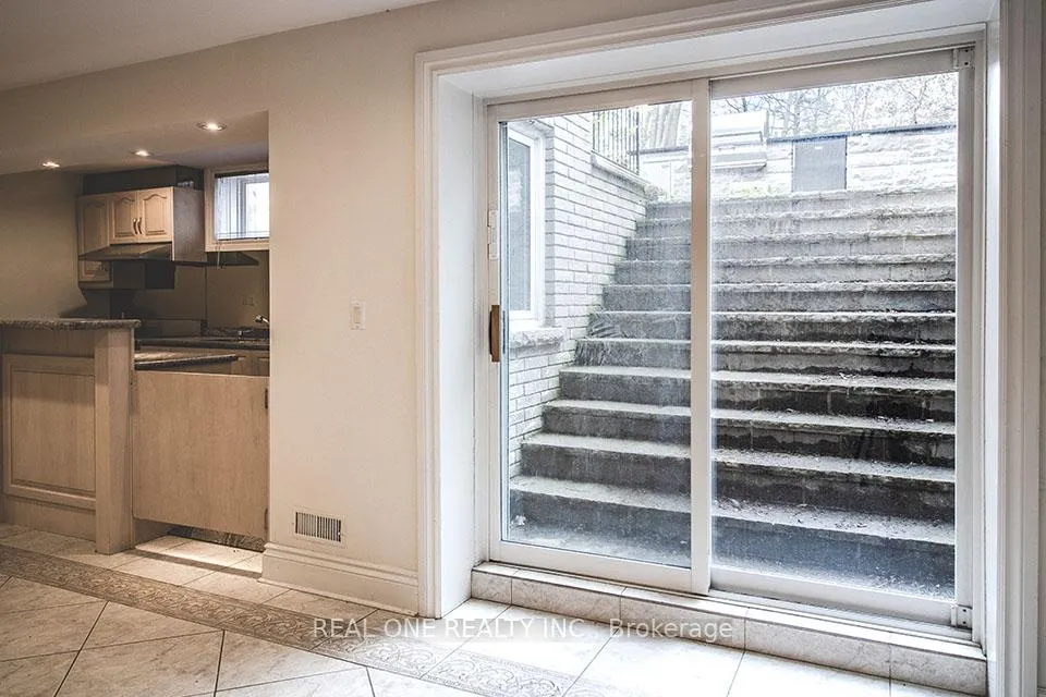 Photo 39 of 50 Yorkminster Road, North York, St. Andrew-Windfields — HOMEH