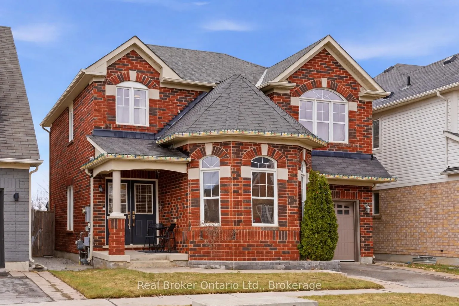 Photo 3 of 910 Vickerman Way, Milton, Coates — HOMEH