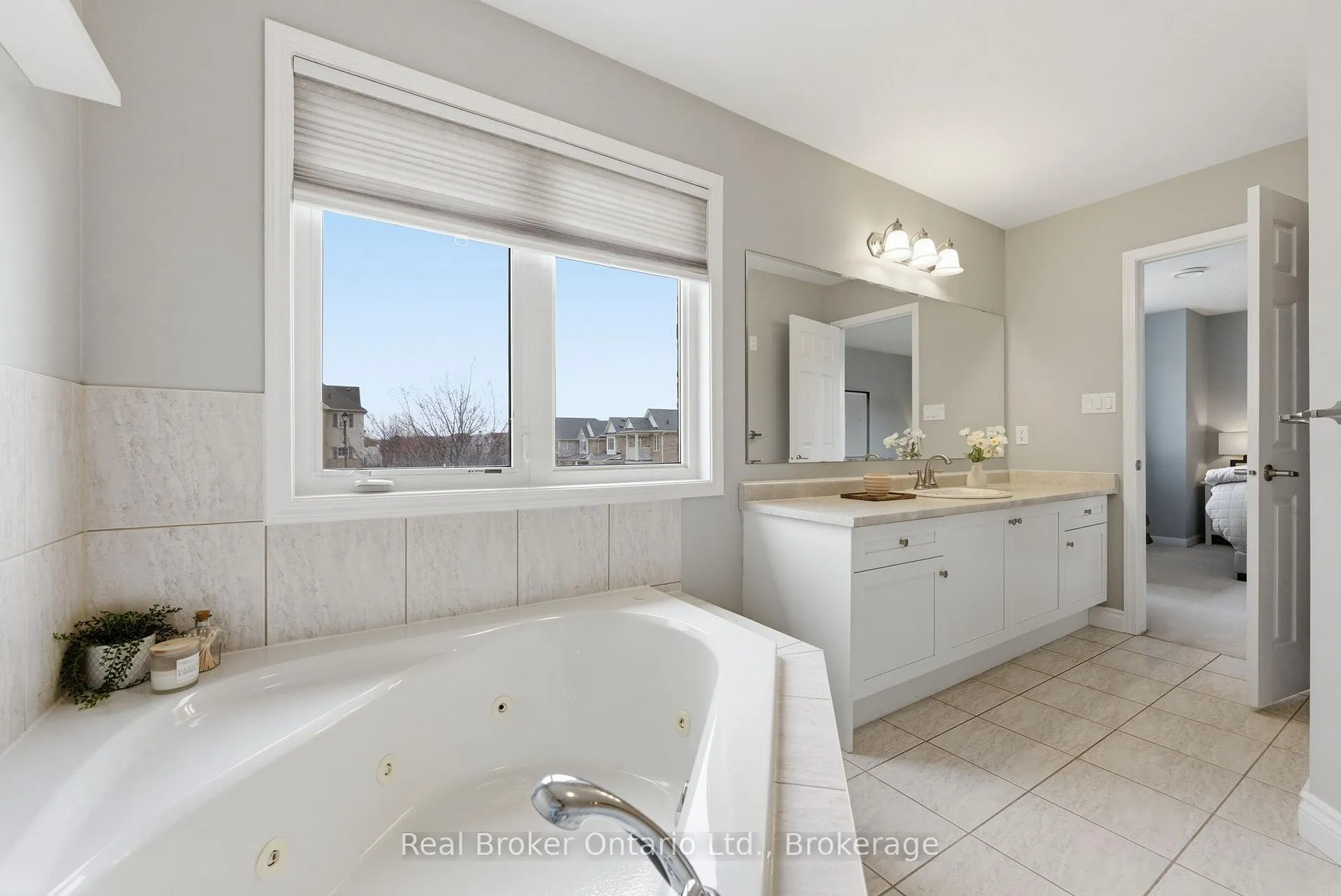 Photo 28 of 910 Vickerman Way, Milton, Coates — HOMEH