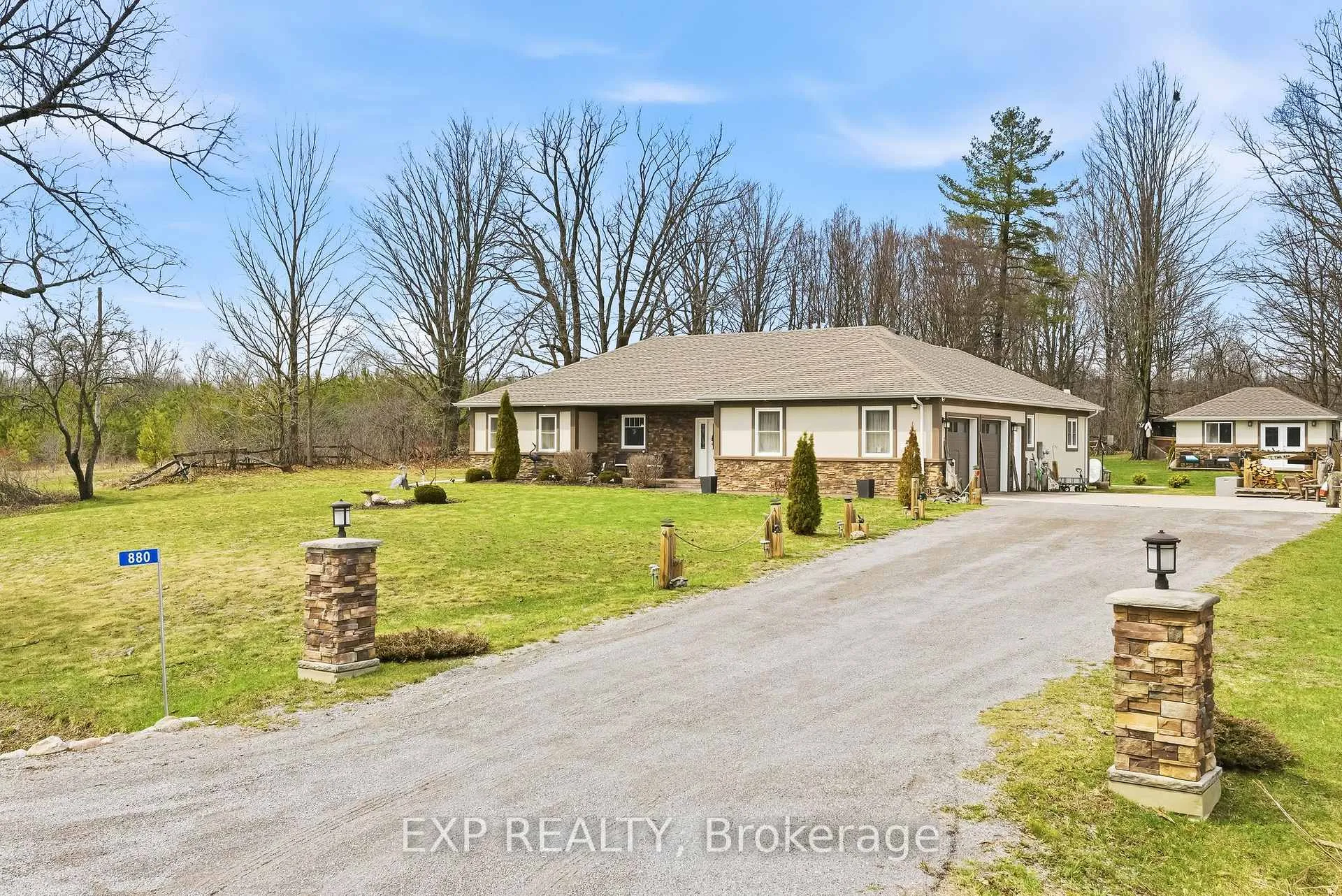 Photo 2 of 880 Dingman Road, Cramahe, Rural Cramahe — HOMEH