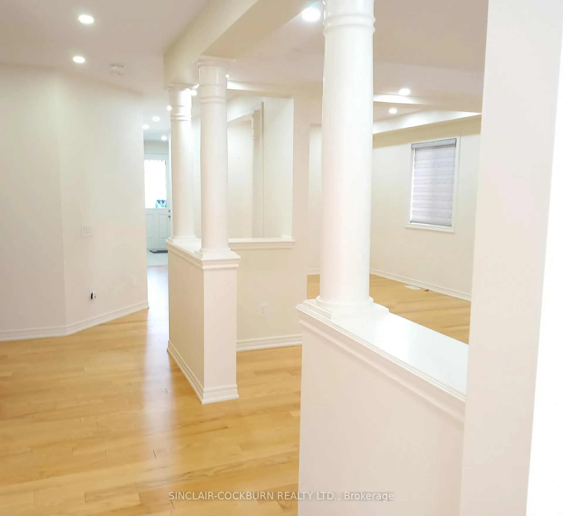 Photo 4 of 25 Fann Drive, Brampton, Northwest Brampton — HOMEH