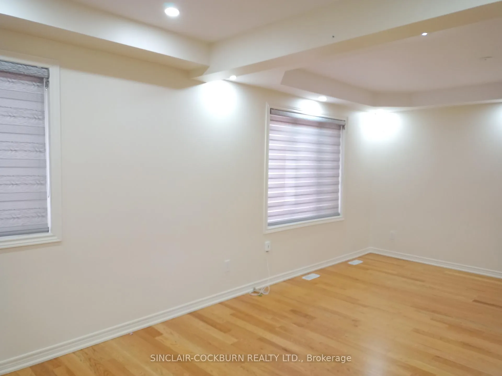 Photo 6 of 25 Fann Drive, Brampton, Northwest Brampton — HOMEH