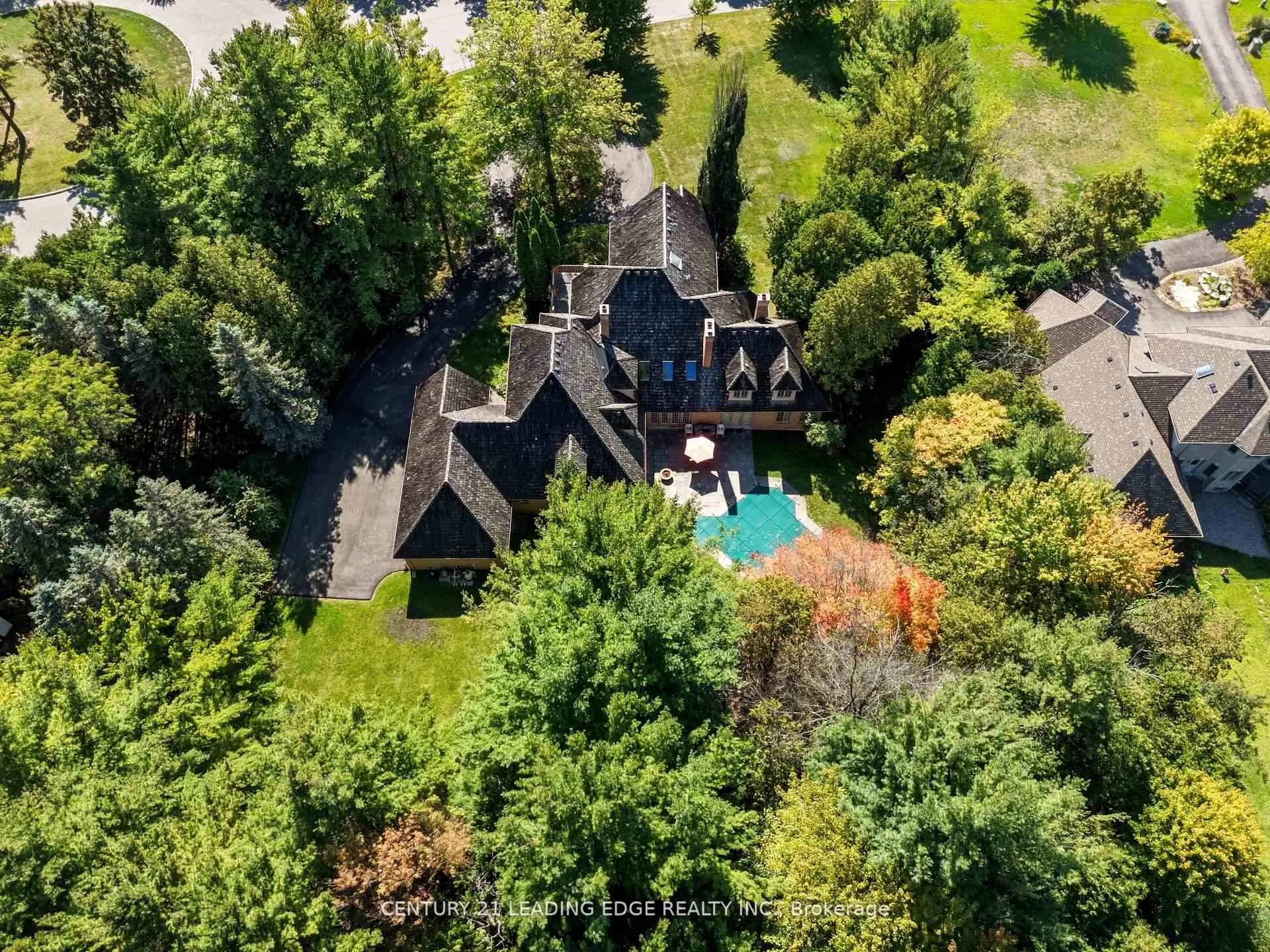 Photo 3 of 8 Bunhill Court, Ajax, Northeast Ajax — HOMEH