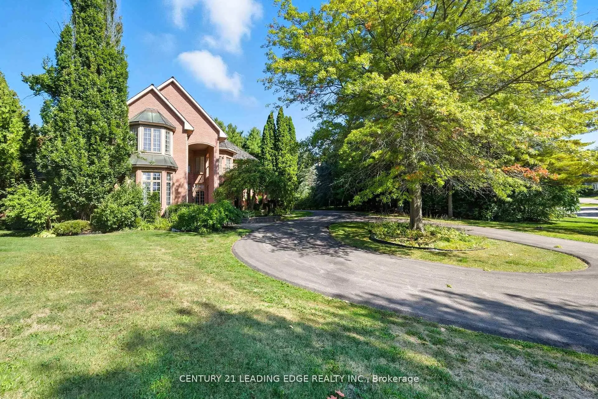 Photo 4 of 8 Bunhill Court, Ajax, Northeast Ajax — HOMEH