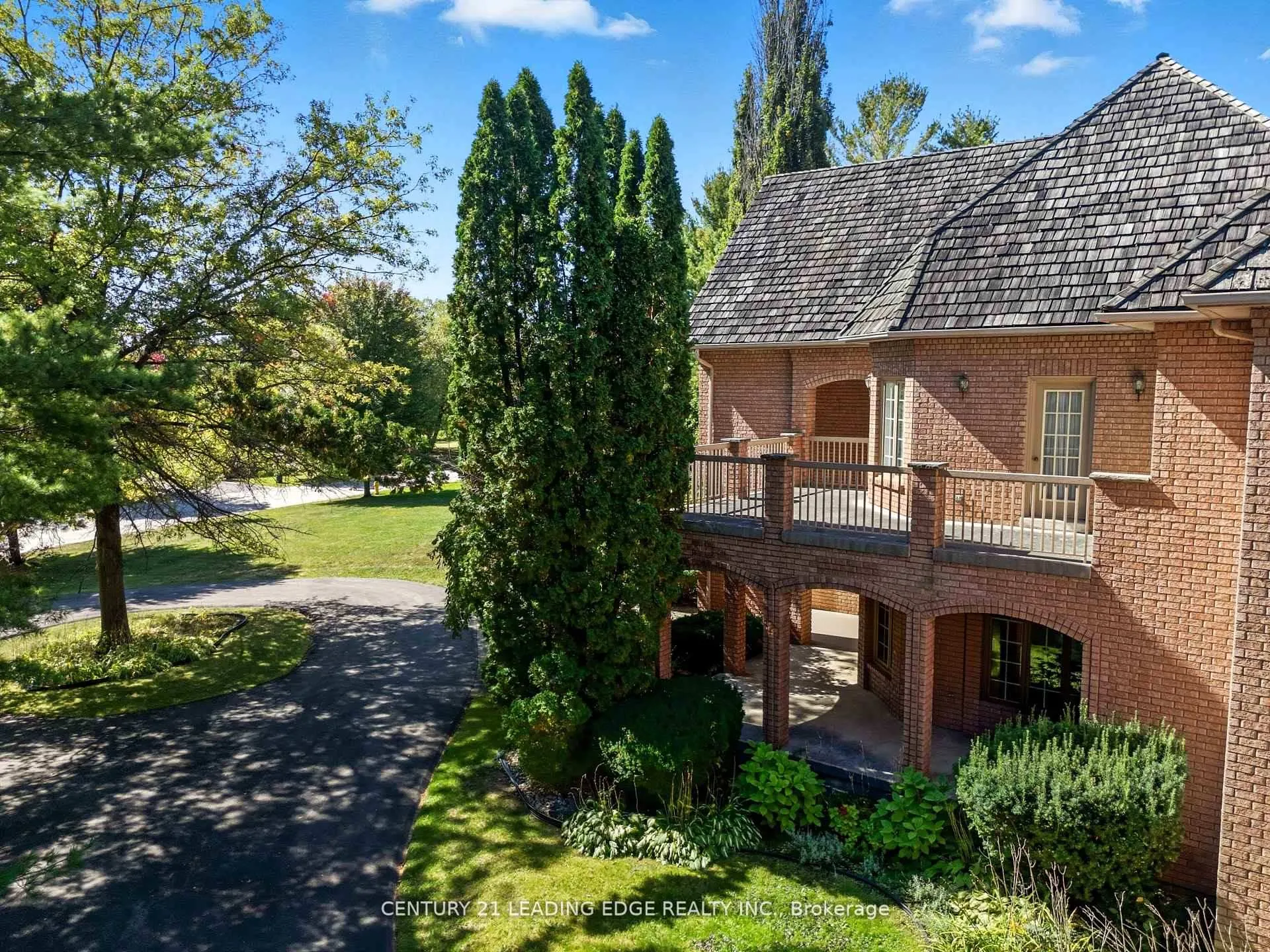 Photo 5 of 8 Bunhill Court, Ajax, Northeast Ajax — HOMEH