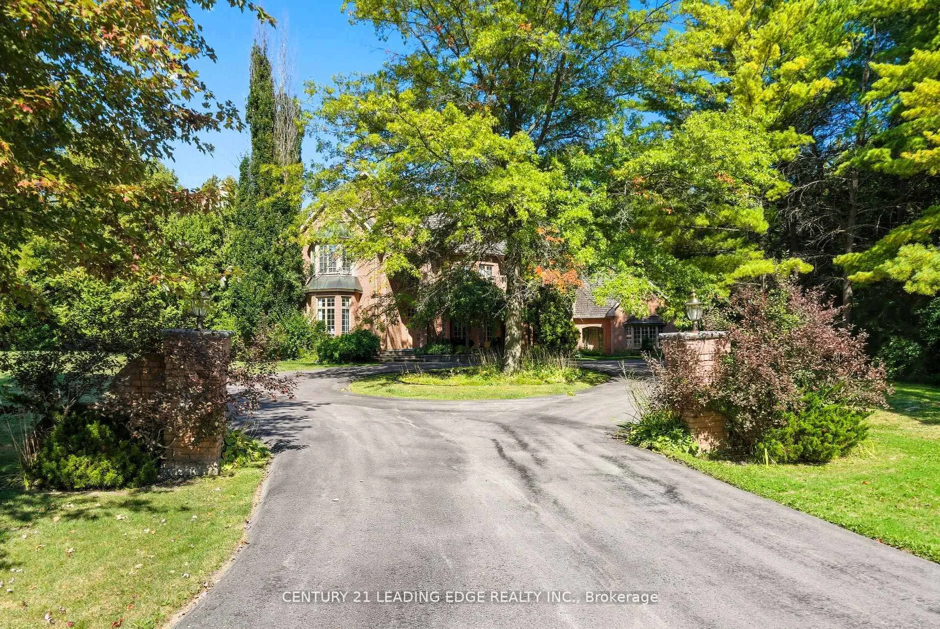 Photo 6 of 8 Bunhill Court, Ajax, Northeast Ajax — HOMEH