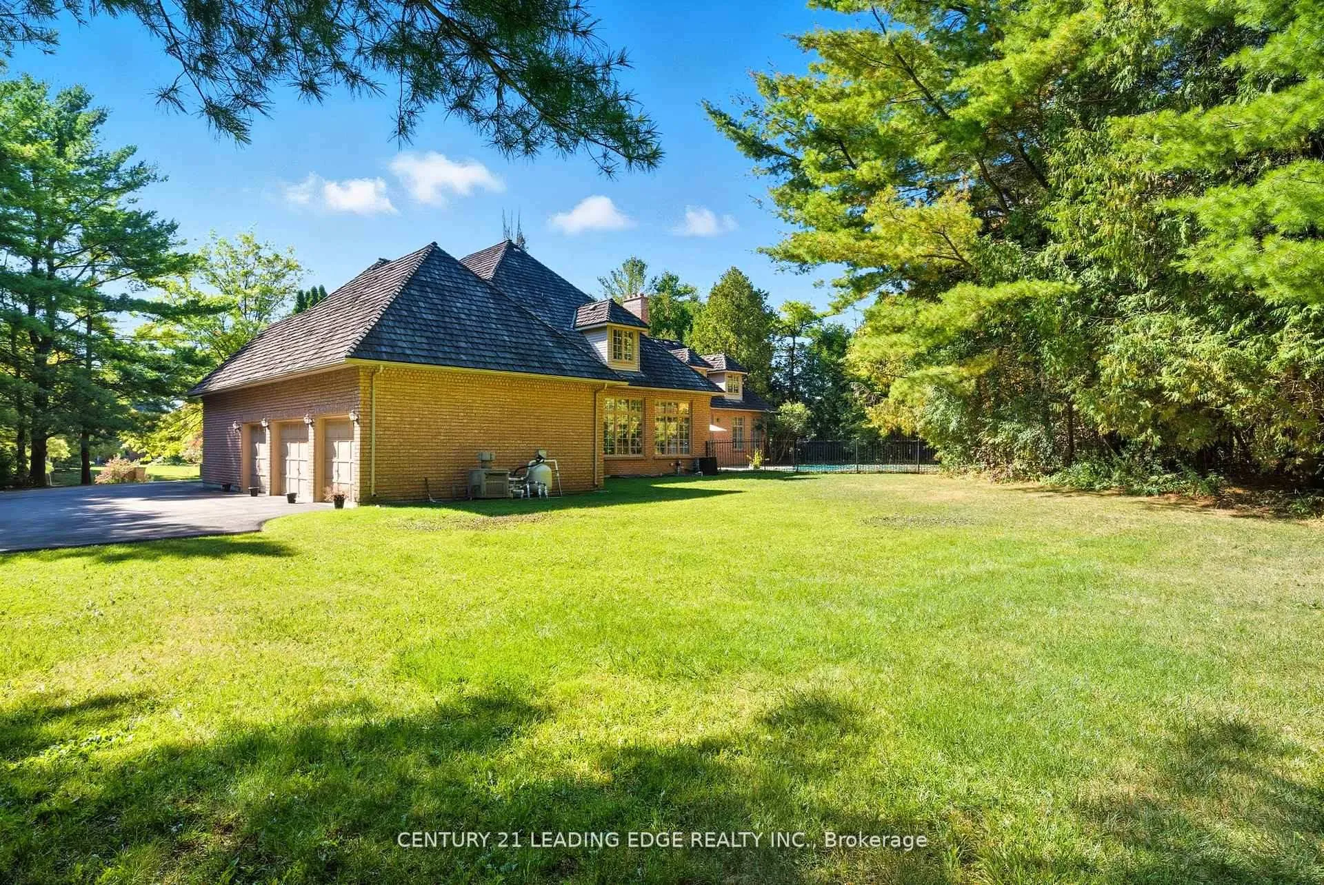 Photo 8 of 8 Bunhill Court, Ajax, Northeast Ajax — HOMEH