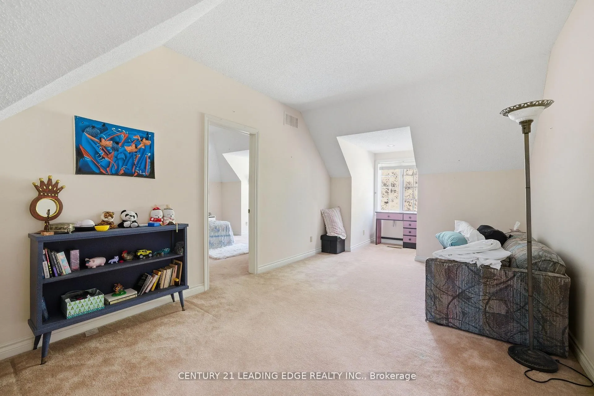 Photo 20 of 8 Bunhill Court, Ajax, Northeast Ajax — HOMEH