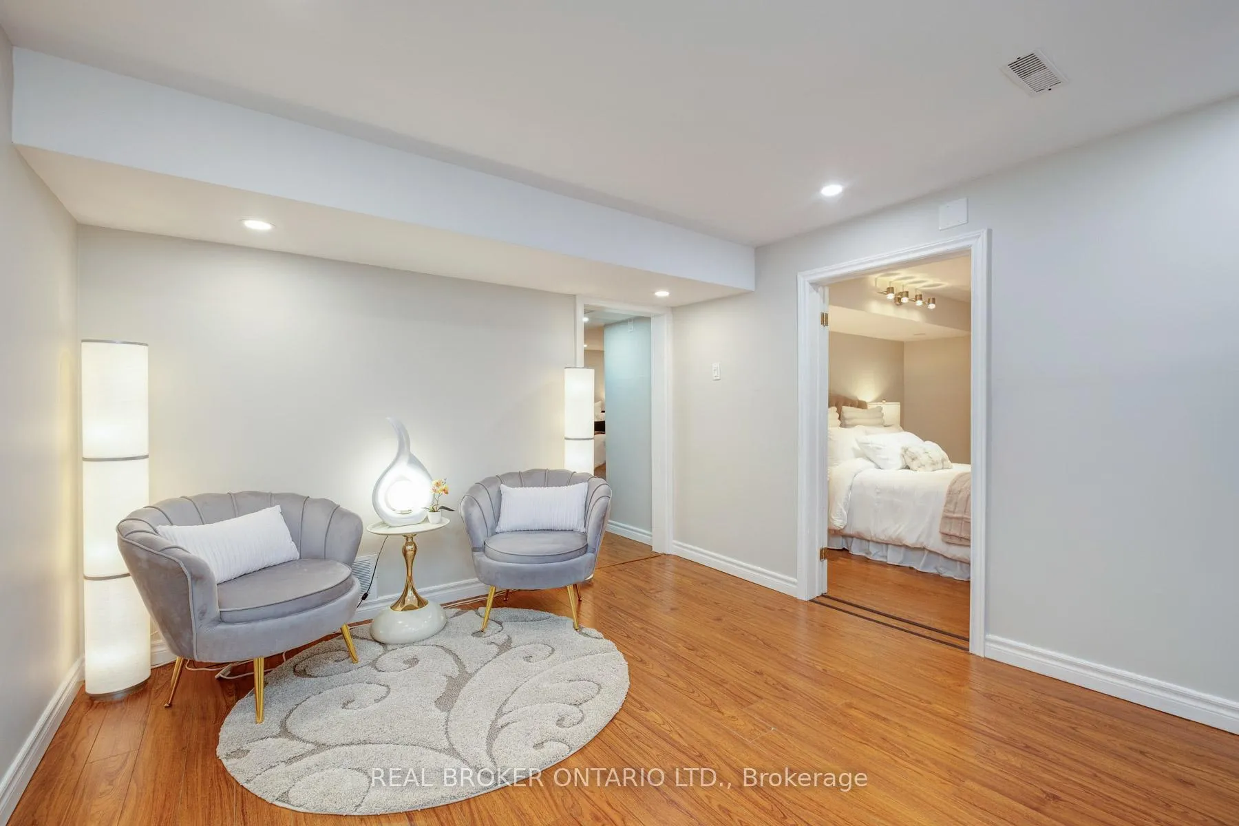 Photo 3 of Unit Bsmt, 25 Charnwood Place, Markham, Aileen-Willowbrook — HOMEH