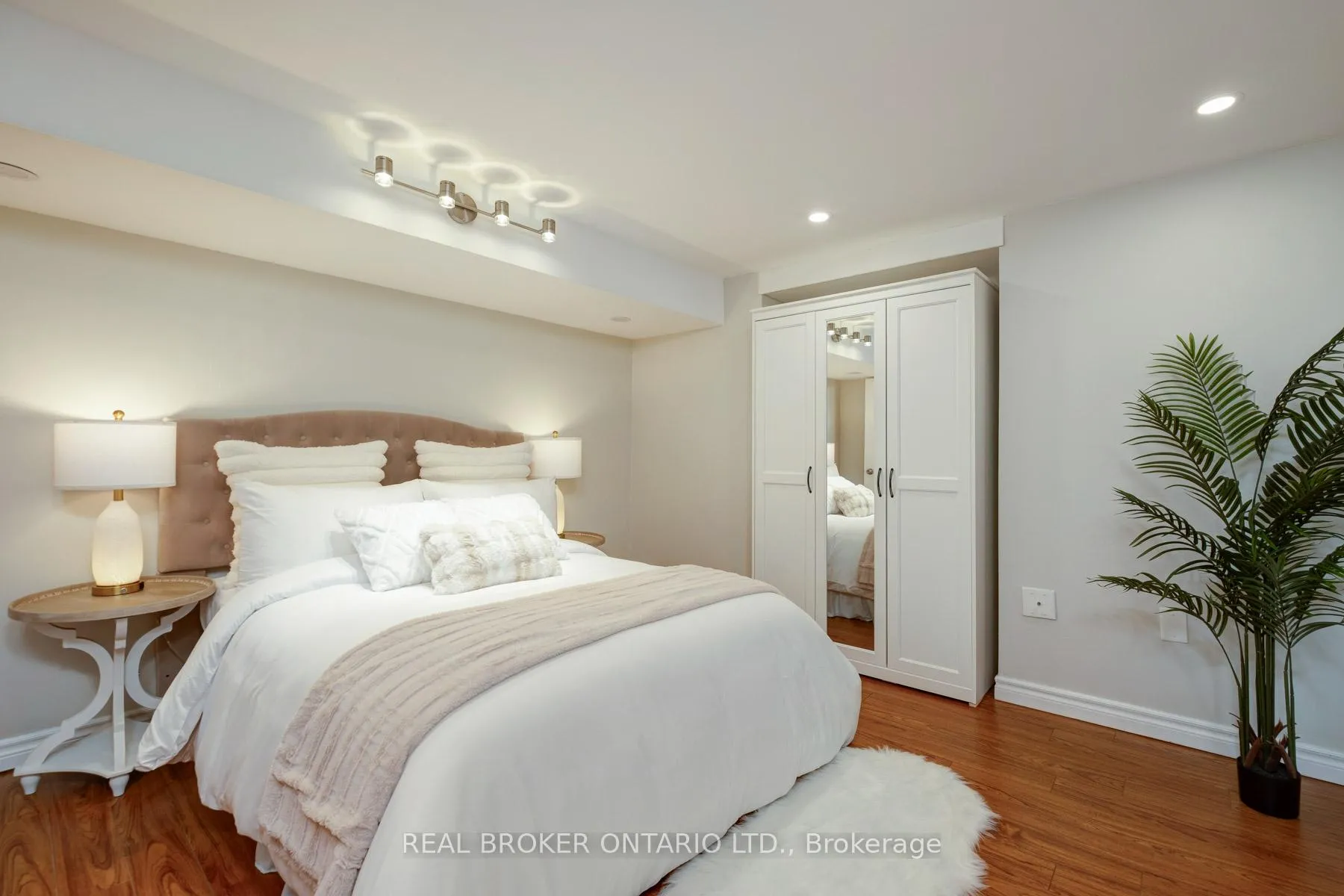 Photo 6 of Unit Bsmt, 25 Charnwood Place, Markham, Aileen-Willowbrook — HOMEH