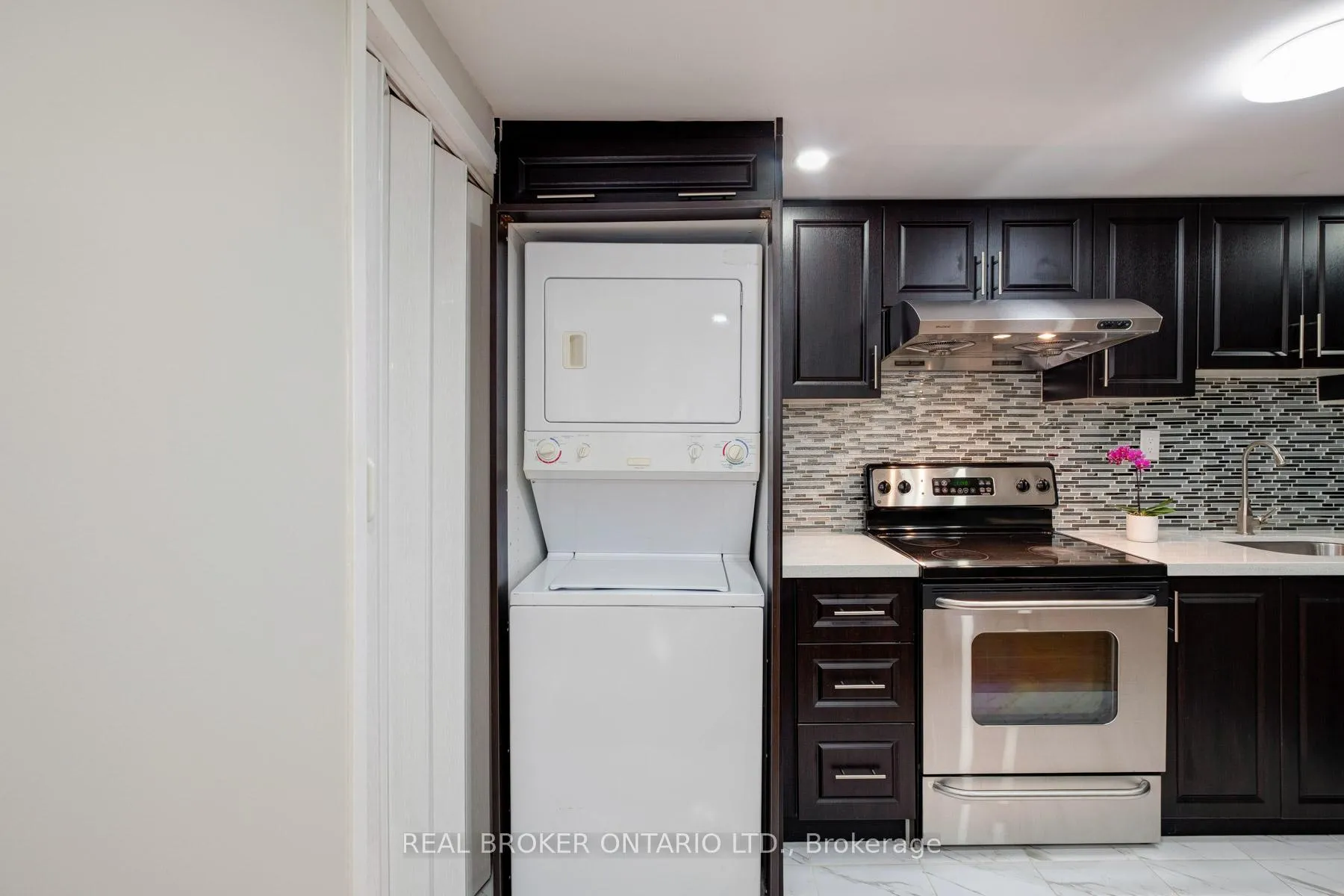 Photo 12 of Unit Bsmt, 25 Charnwood Place, Markham, Aileen-Willowbrook — HOMEH