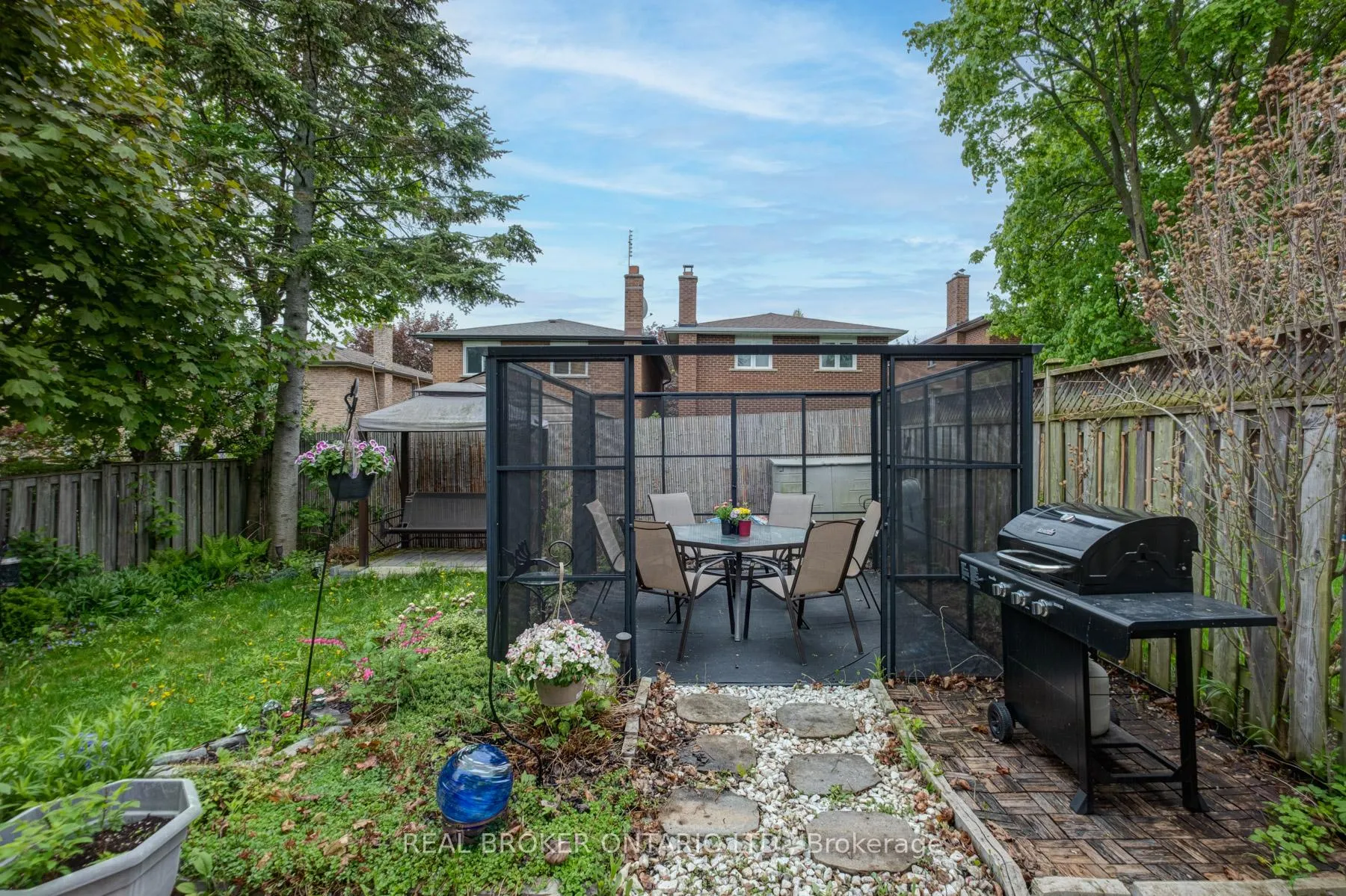 Photo 20 of Unit Bsmt, 25 Charnwood Place, Markham, Aileen-Willowbrook — HOMEH