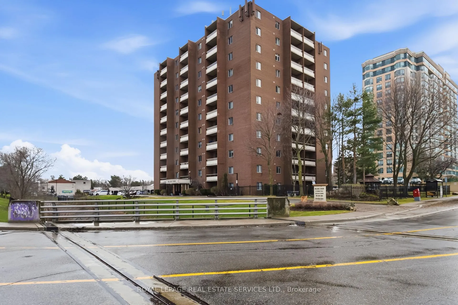 Photo 1 of Unit 1008, 82 Millside Drive, Milton, Old Milton — HOMEH