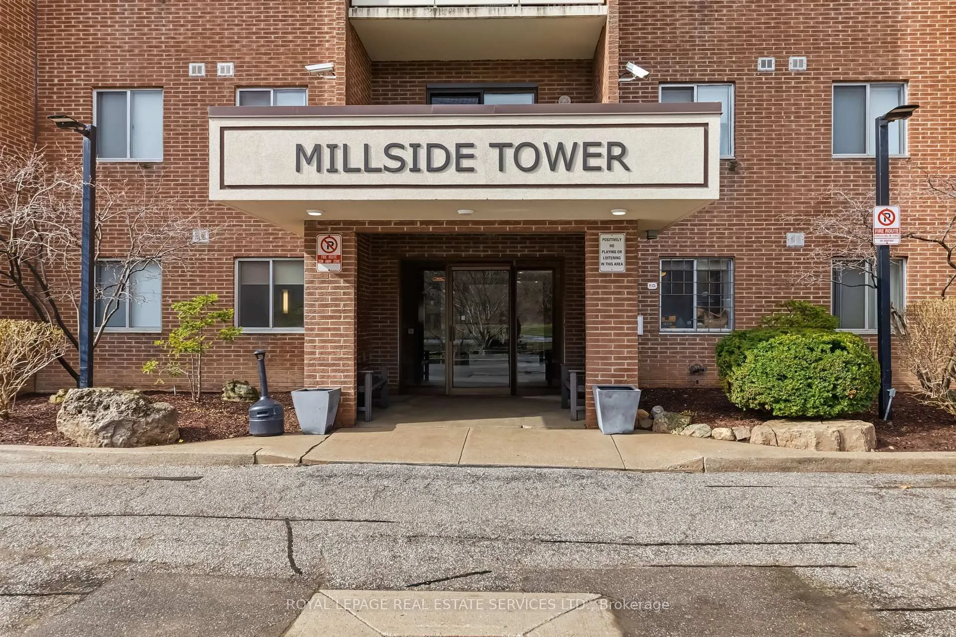 Photo 2 of Unit 1008, 82 Millside Drive, Milton, Old Milton — HOMEH