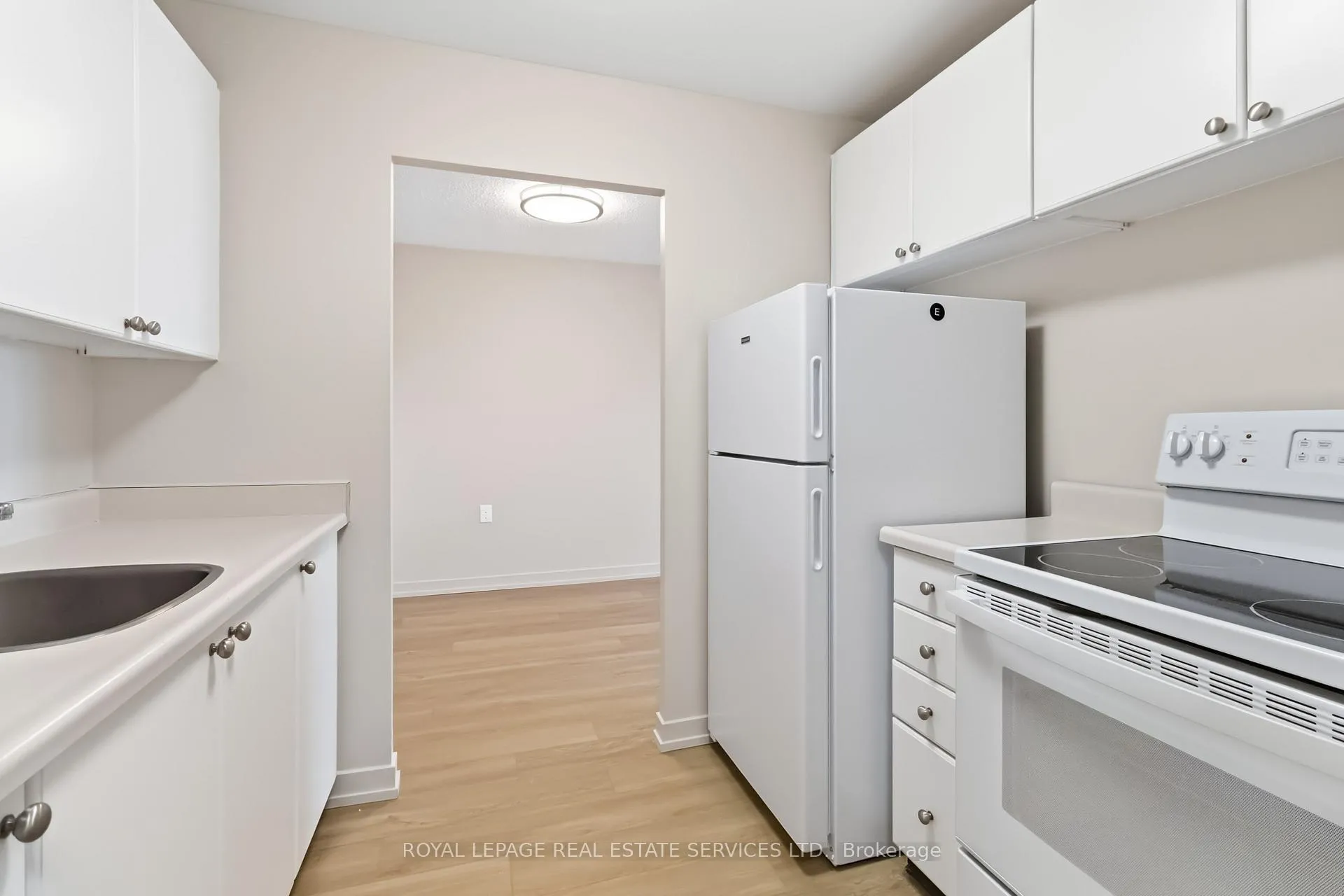 Photo 7 of Unit 1008, 82 Millside Drive, Milton, Old Milton — HOMEH