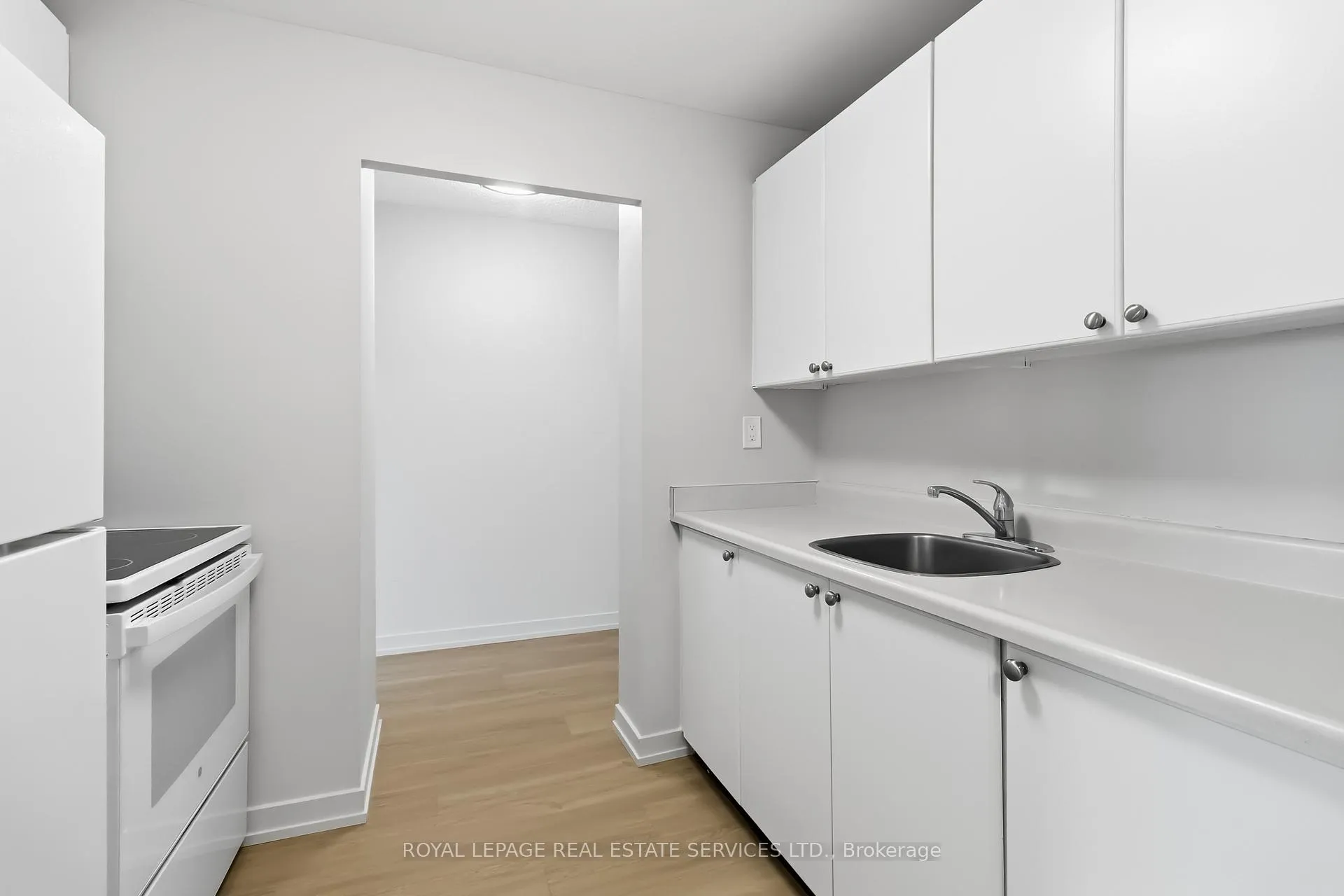 Photo 8 of Unit 1008, 82 Millside Drive, Milton, Old Milton — HOMEH