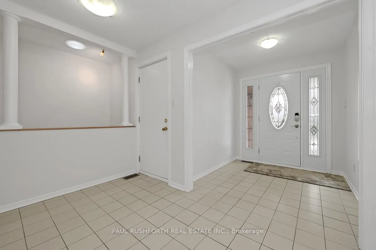 Photo 4 of 62 Topley Crescent, Ottawa, Hunt Club Park — HOMEH