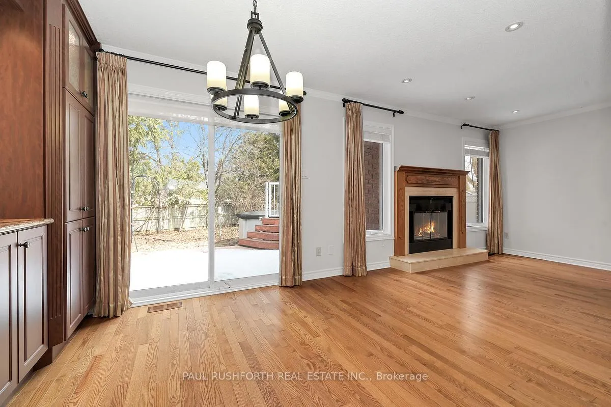 Photo 16 of 62 Topley Crescent, Ottawa, Hunt Club Park — HOMEH
