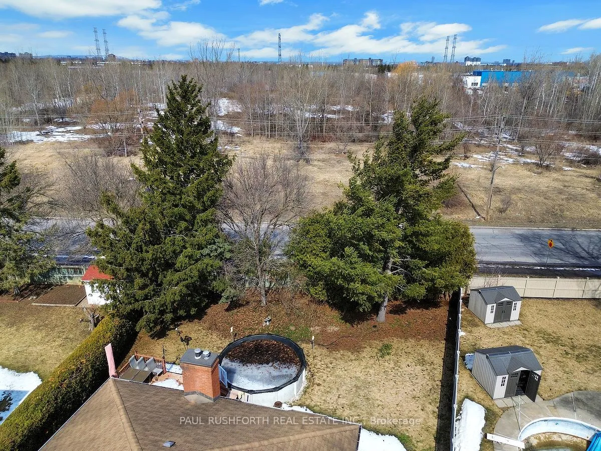 Photo 38 of 62 Topley Crescent, Ottawa, Hunt Club Park — HOMEH