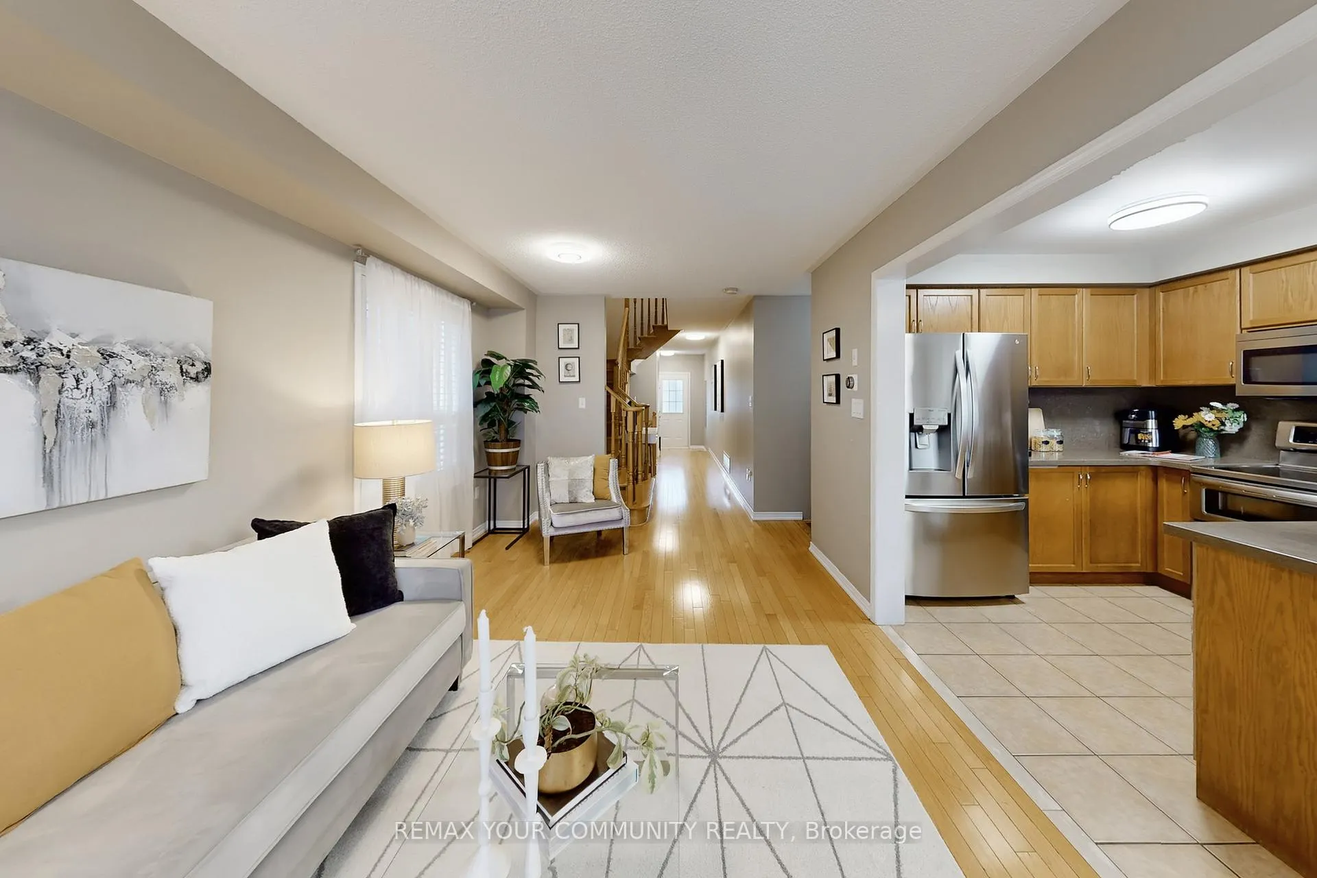 Photo 7 of 139 Ascalon Drive, Vaughan, Patterson — HOMEH