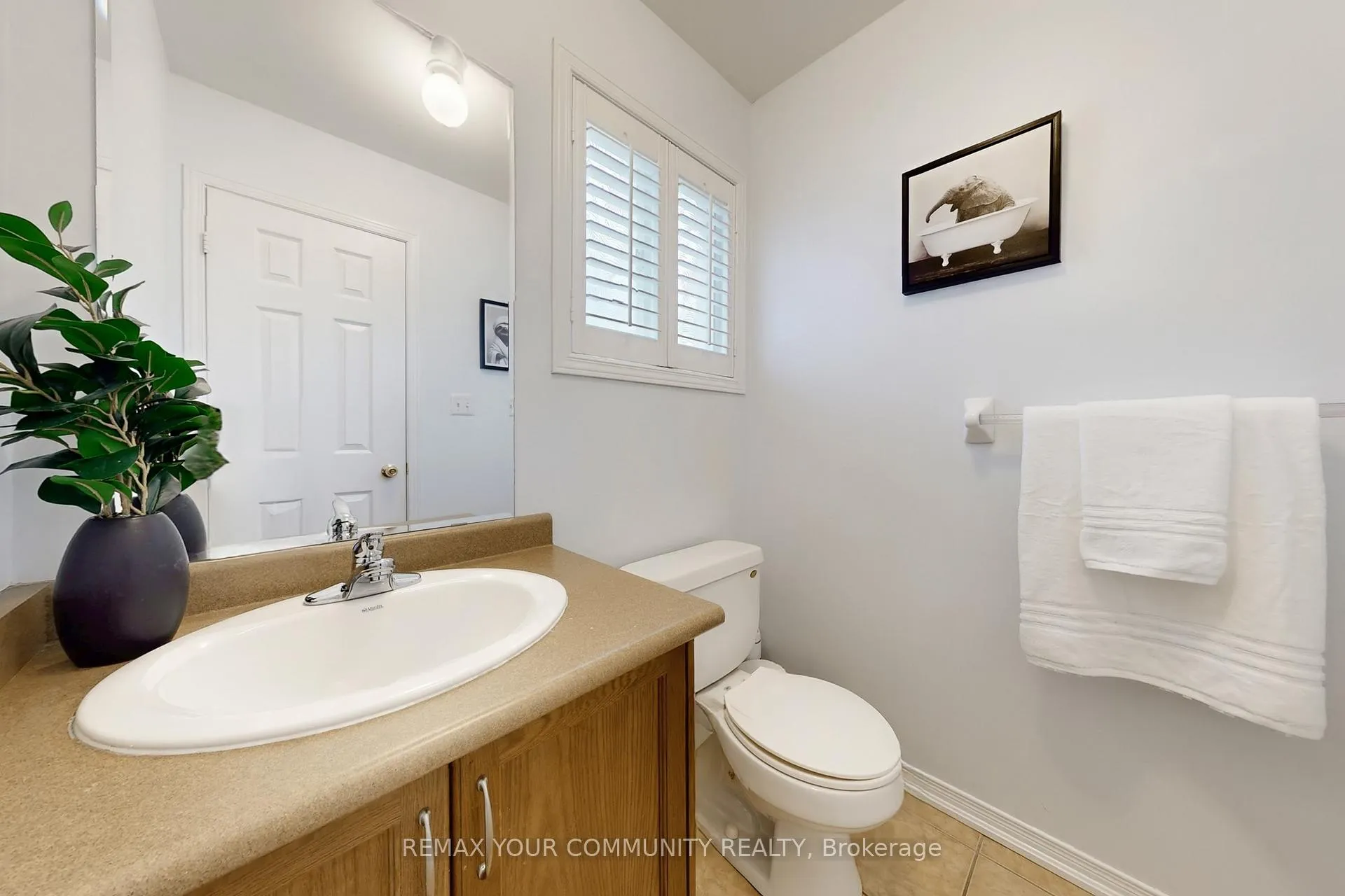Photo 14 of 139 Ascalon Drive, Vaughan, Patterson — HOMEH