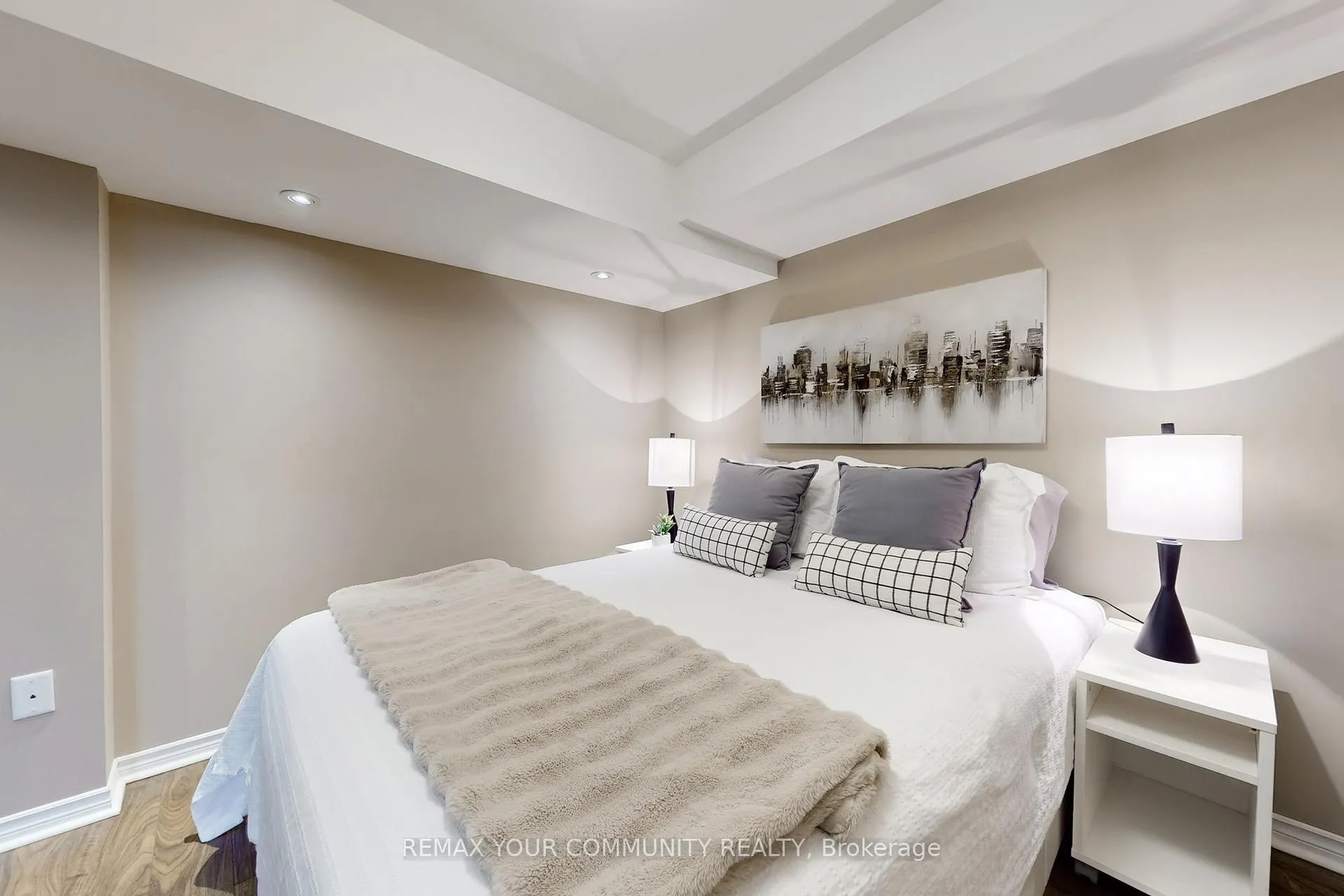 Photo 30 of 139 Ascalon Drive, Vaughan, Patterson — HOMEH