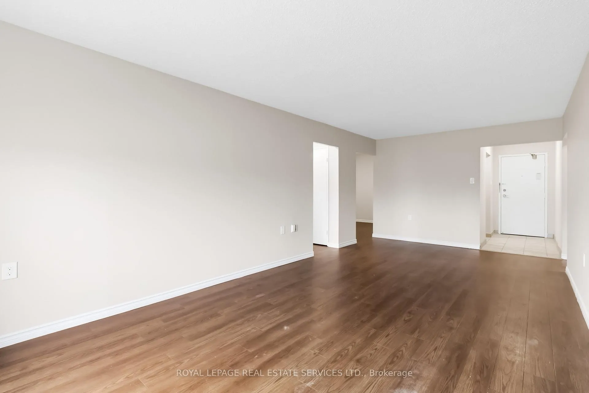 Photo 4 of Unit 406, 82 Millside Drive, Milton, Old Milton — HOMEH