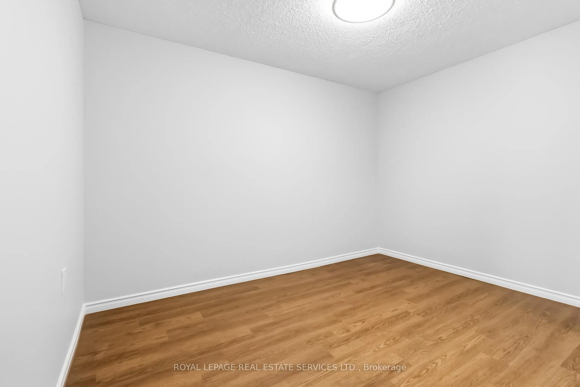 Photo 9 of Unit 406, 82 Millside Drive, Milton, Old Milton — HOMEH