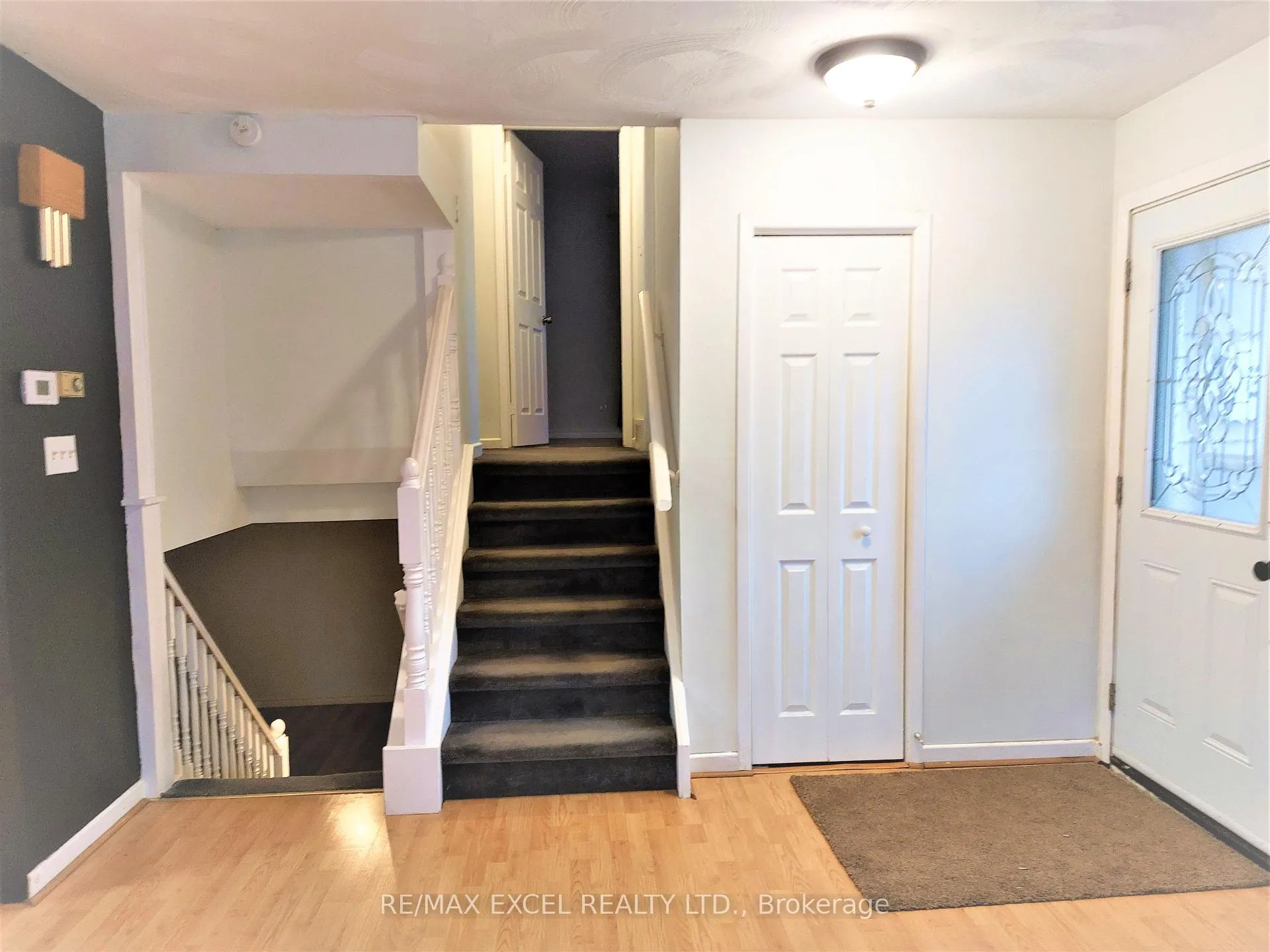 Photo 4 of 8061 Paddock Trail Drive, Niagara Falls, Ascot — HOMEH