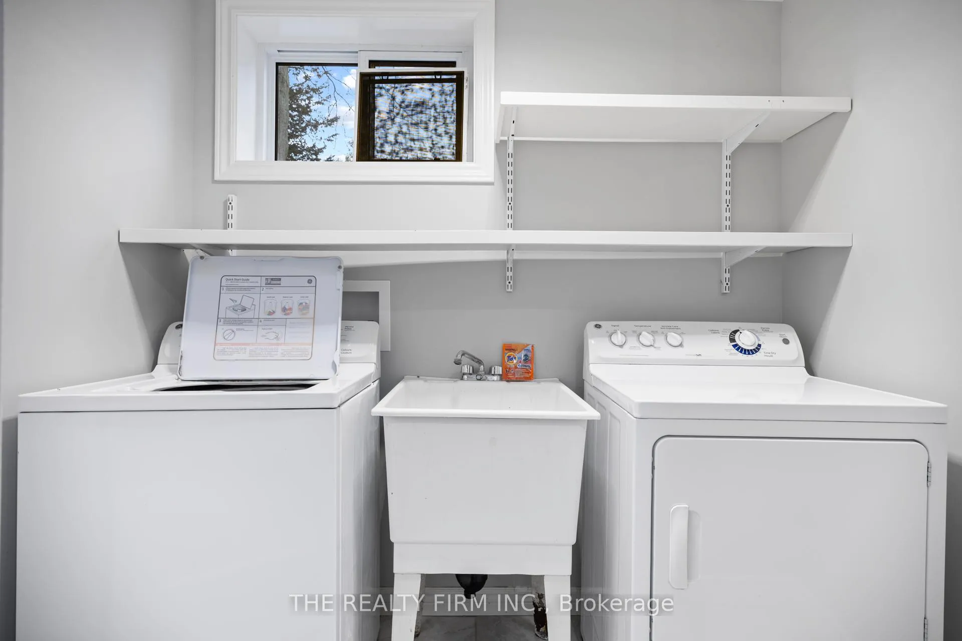 Photo 13 of 179 Valleyview Drive, Middlesex Centre, Komoka — HOMEH