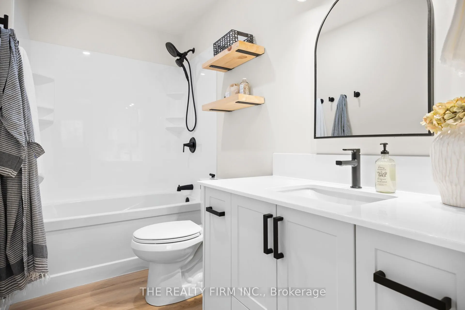 Photo 28 of 179 Valleyview Drive, Middlesex Centre, Komoka — HOMEH