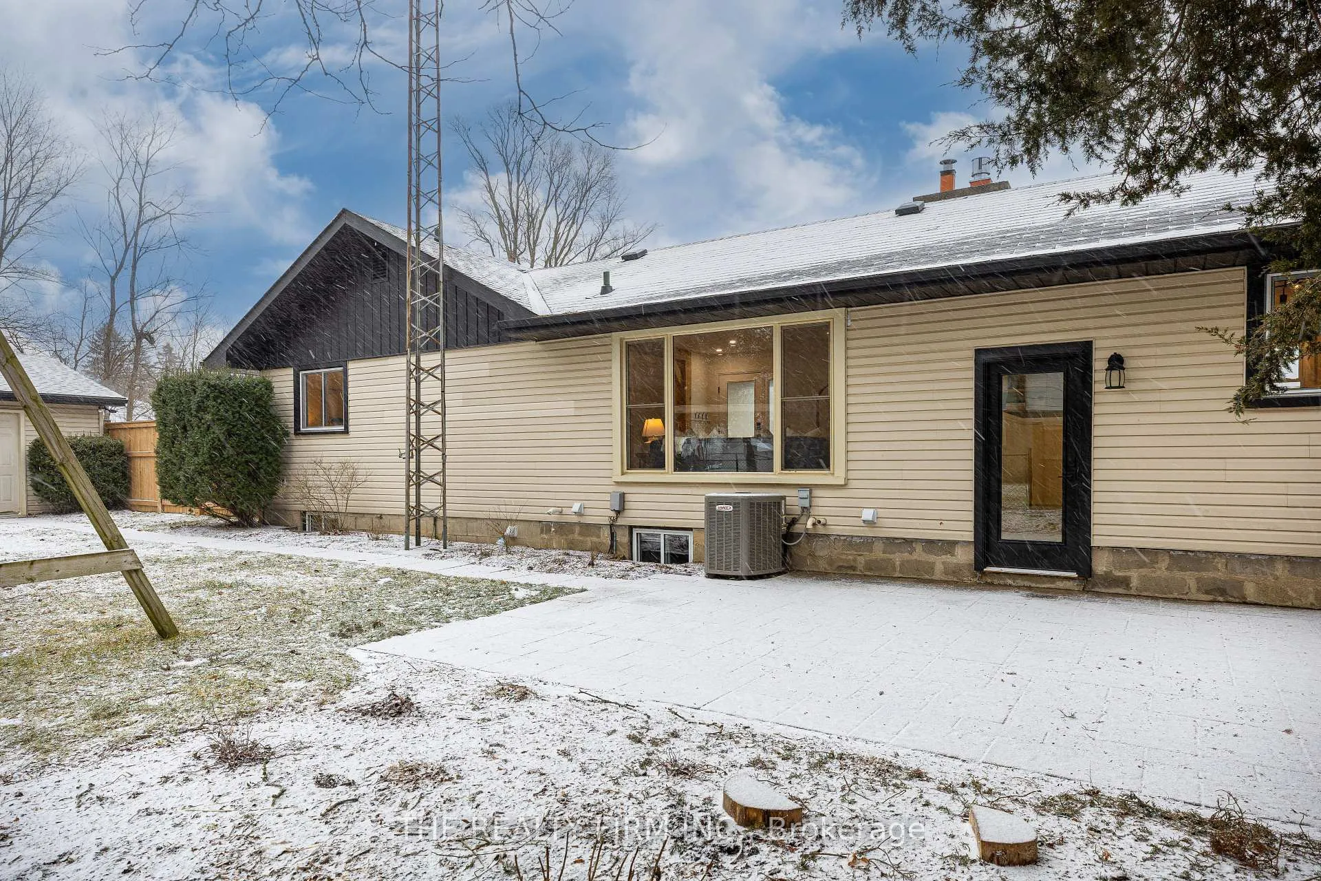 Photo 35 of 179 Valleyview Drive, Middlesex Centre, Komoka — HOMEH