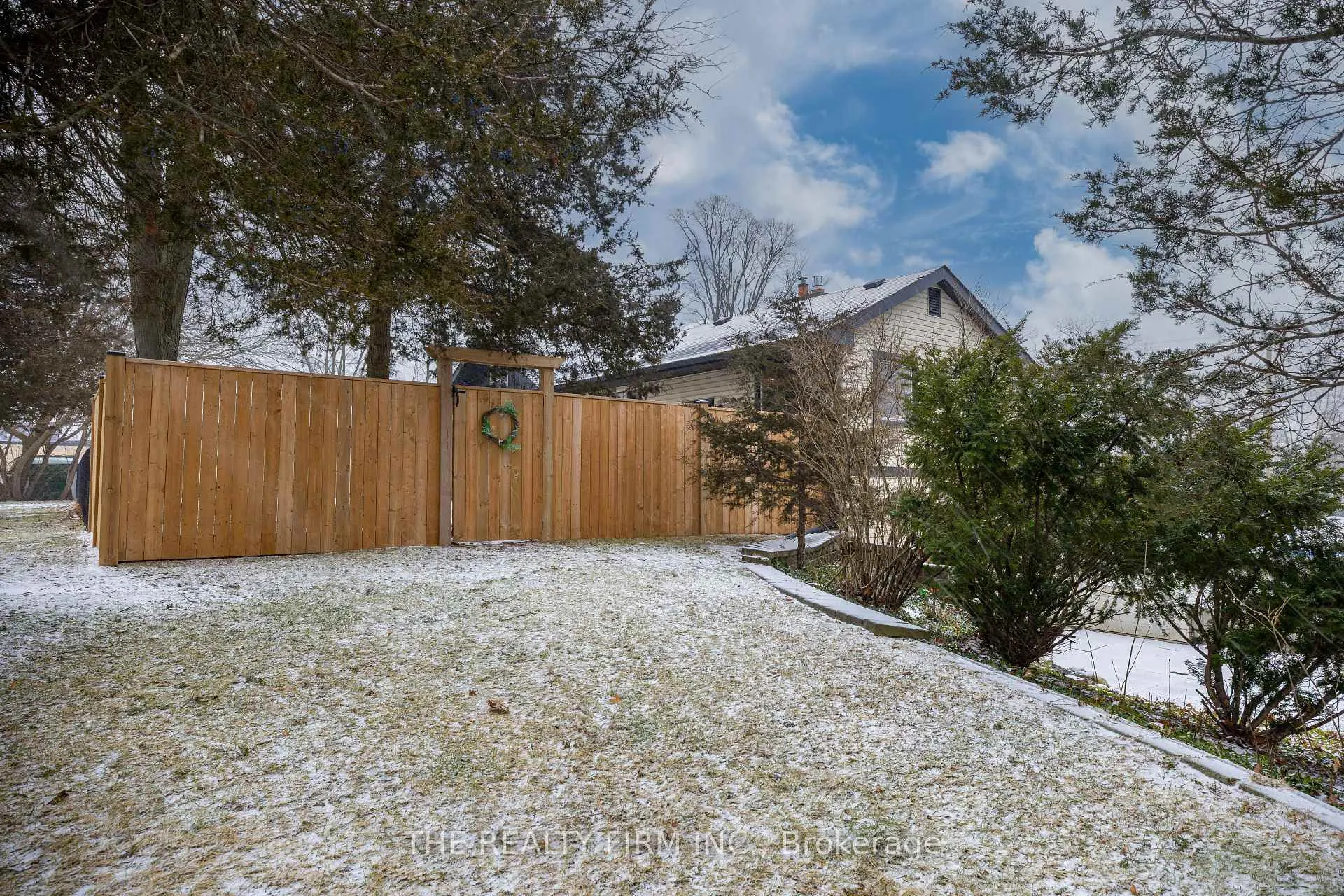Photo 37 of 179 Valleyview Drive, Middlesex Centre, Komoka — HOMEH