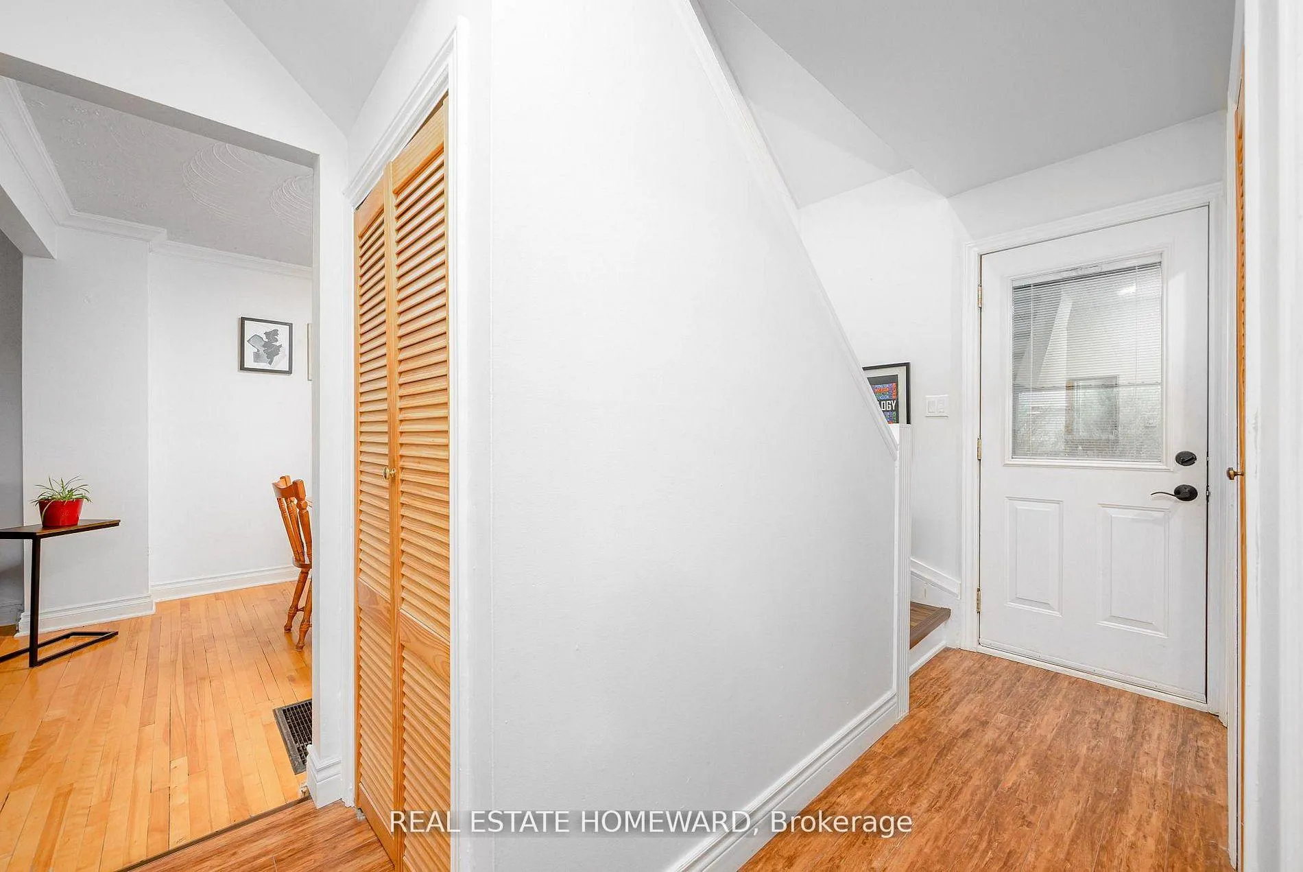 Photo 12 of 521 O'Connell Road, Peterborough, Otonabee Ward 1 — HOMEH