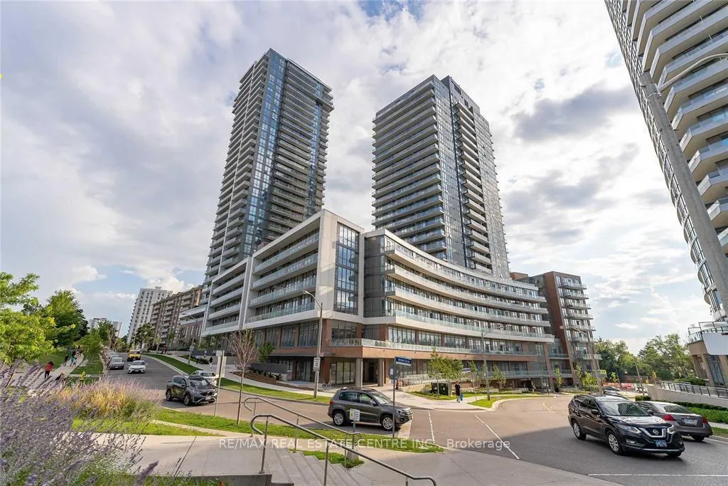 Front of Unit 722, 36 Forest Manor Road