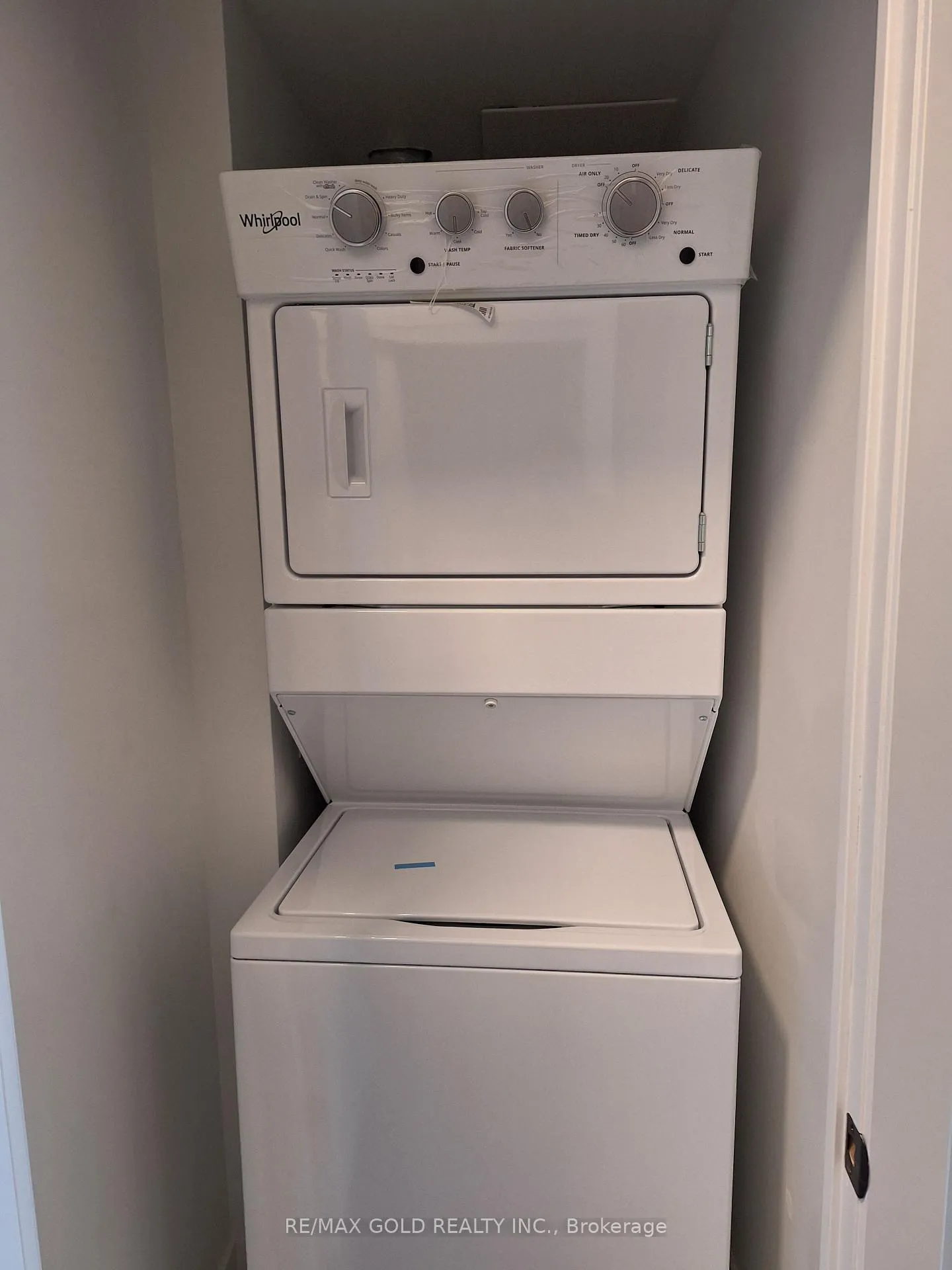 Photo 12 of Unit 302, 4878 Powers Common W, Burlington, Alton — HOMEH