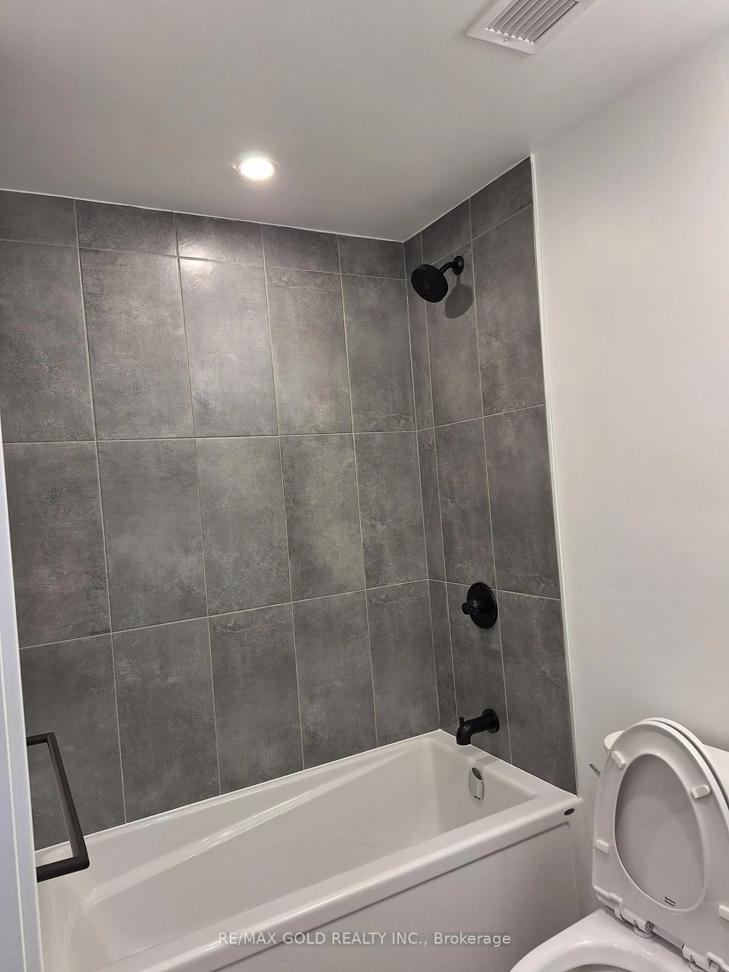 Photo 13 of Unit 302, 4878 Powers Common W, Burlington, Alton — HOMEH