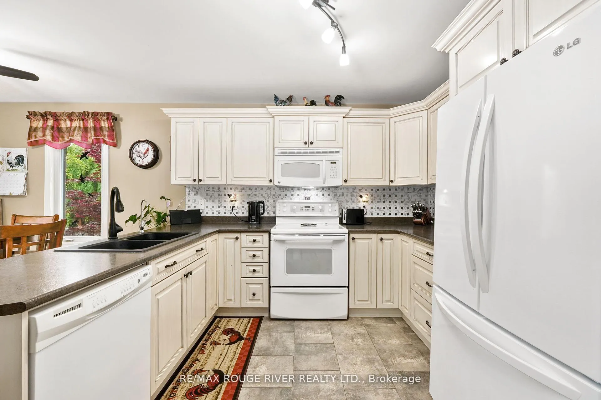 Photo 19 of 14 Algonquin Avenue, Brighton — HOMEH