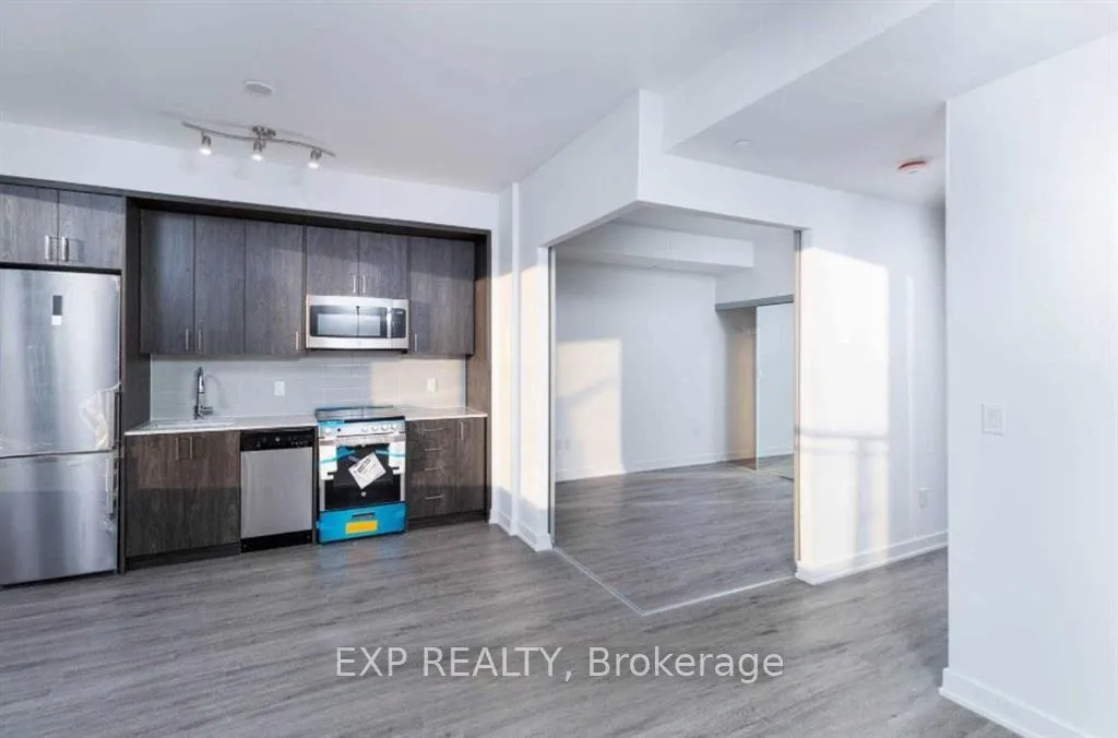 Photo 2 of Unit 805, 1 Cardiff Road, Toronto, Mount Pleasant East — HOMEH