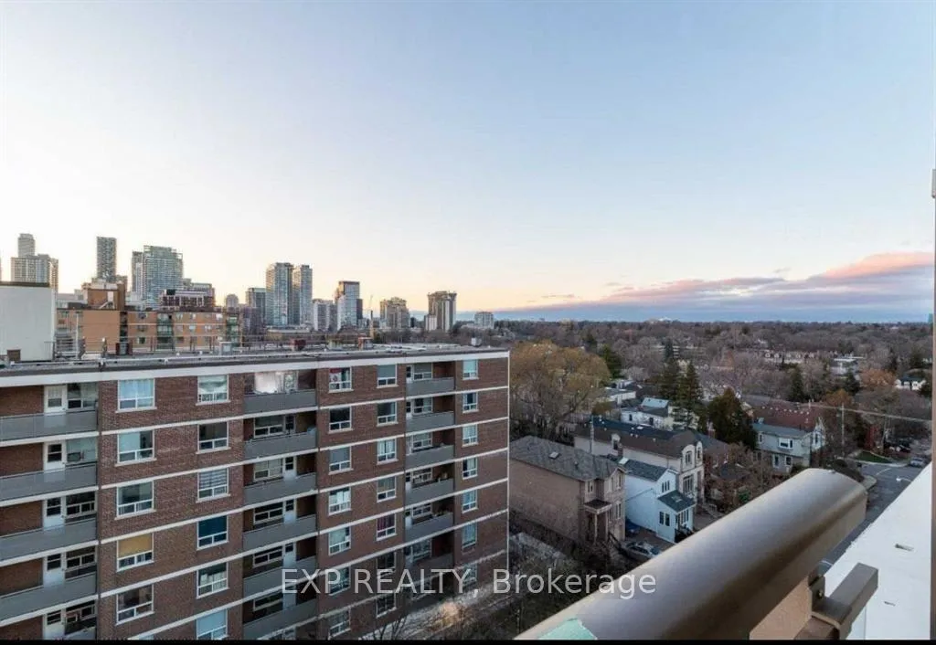 Photo 4 of Unit 805, 1 Cardiff Road, Toronto, Mount Pleasant East — HOMEH
