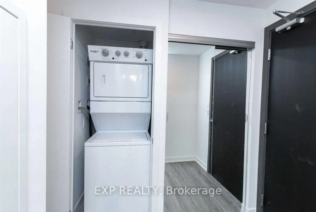 Photo 9 of Unit 805, 1 Cardiff Road, Toronto, Mount Pleasant East — HOMEH