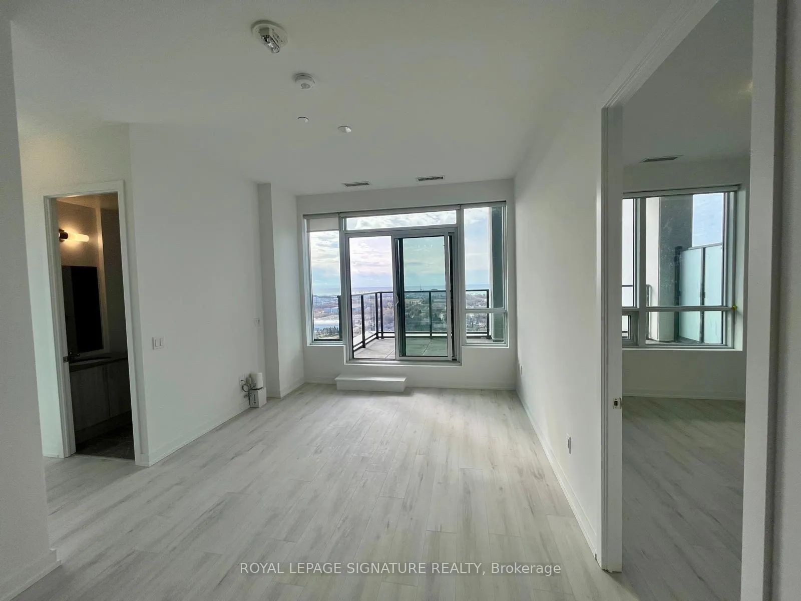 Photo 11 of Unit 3102, 1435 Celebration Drive, Pickering, Bay Ridges — HOMEH