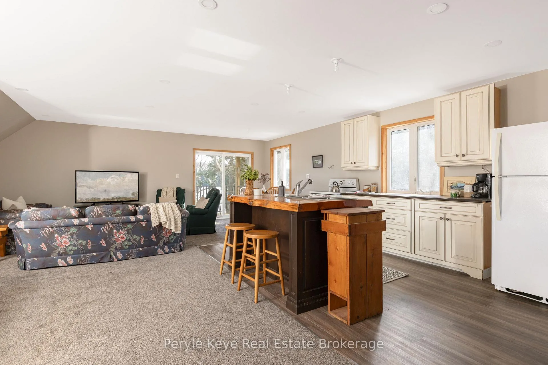 Photo 46 of 3191 Hwy 518 E, Kearney — HOMEH